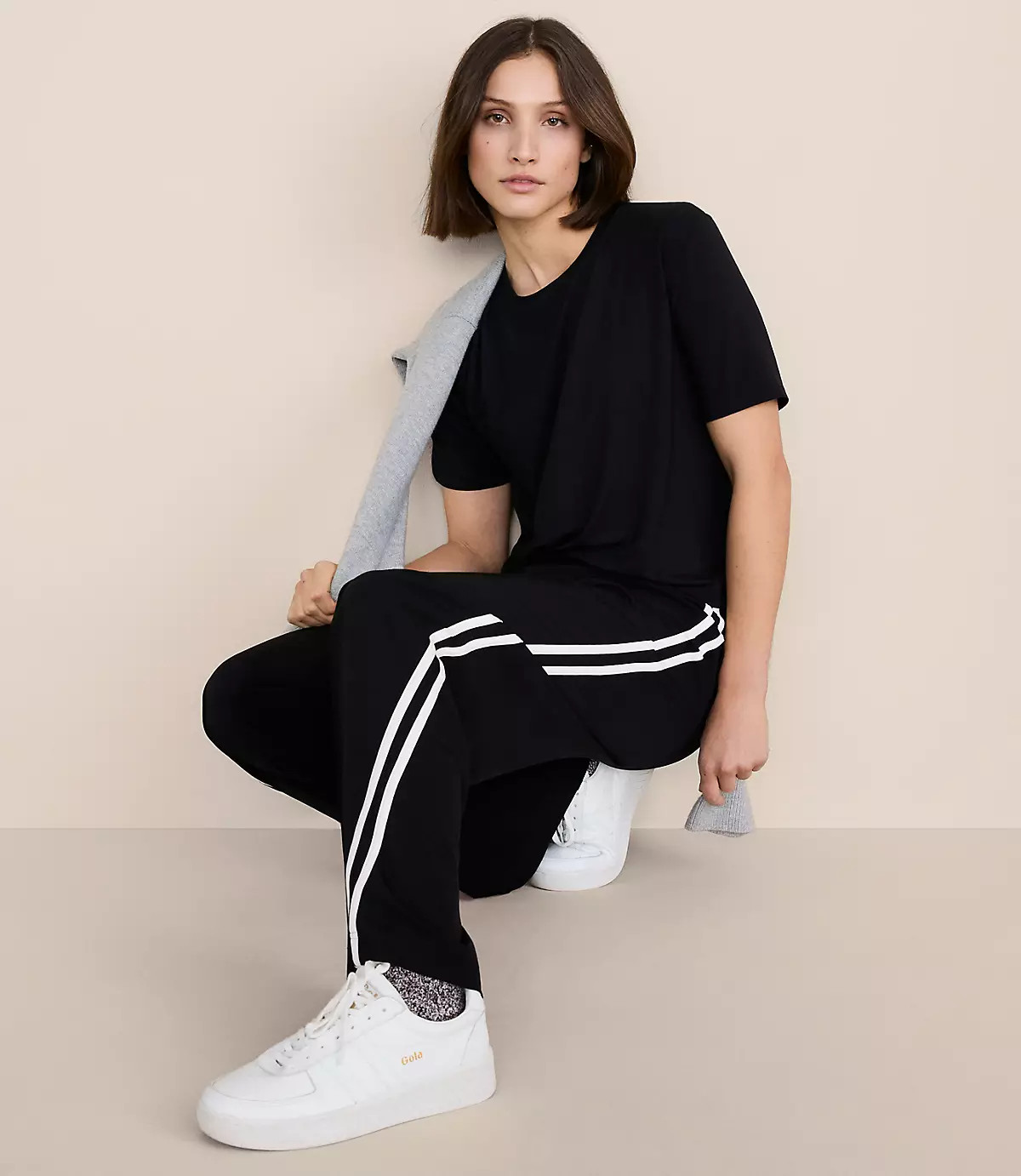 Lou & Grey Double Stripe Pintucked Luvstretch Wide Leg Pants | LOFT