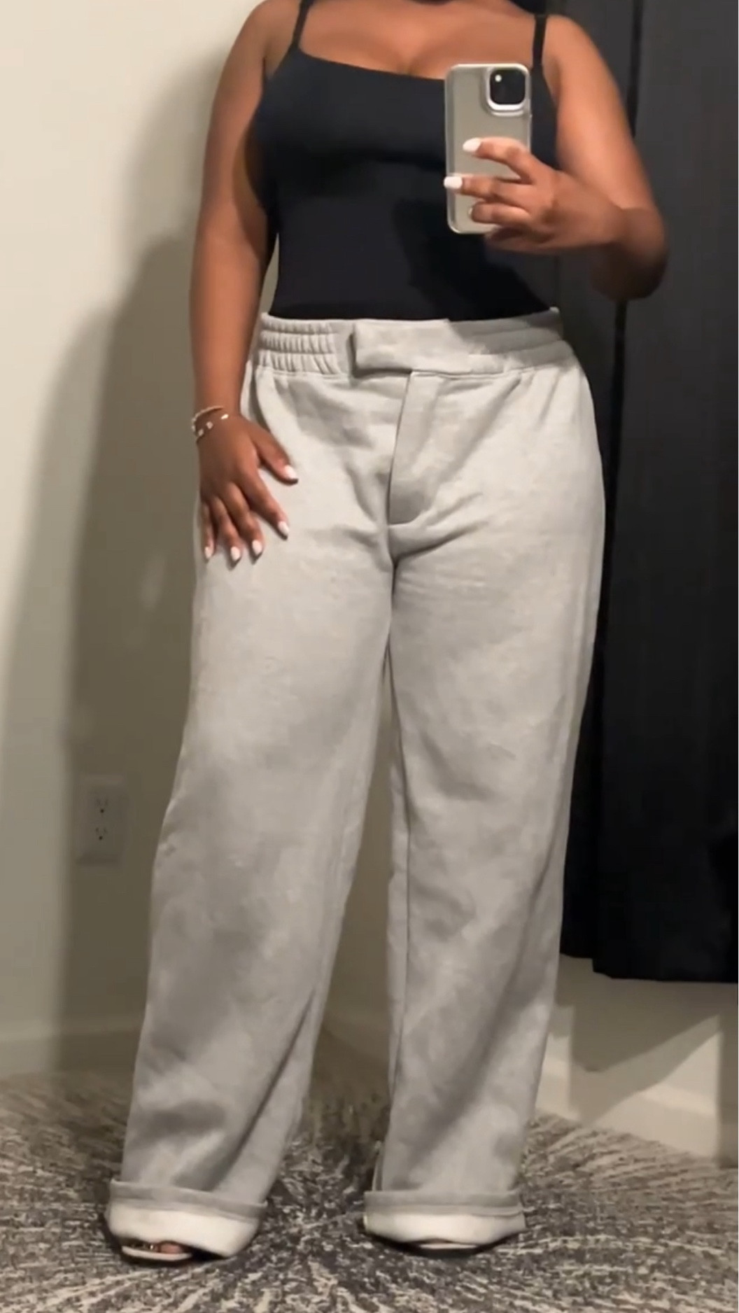 sweatpants with a zipper??? groundbreaking 

#LTKFindsUnder50 #LTKSaleAlert