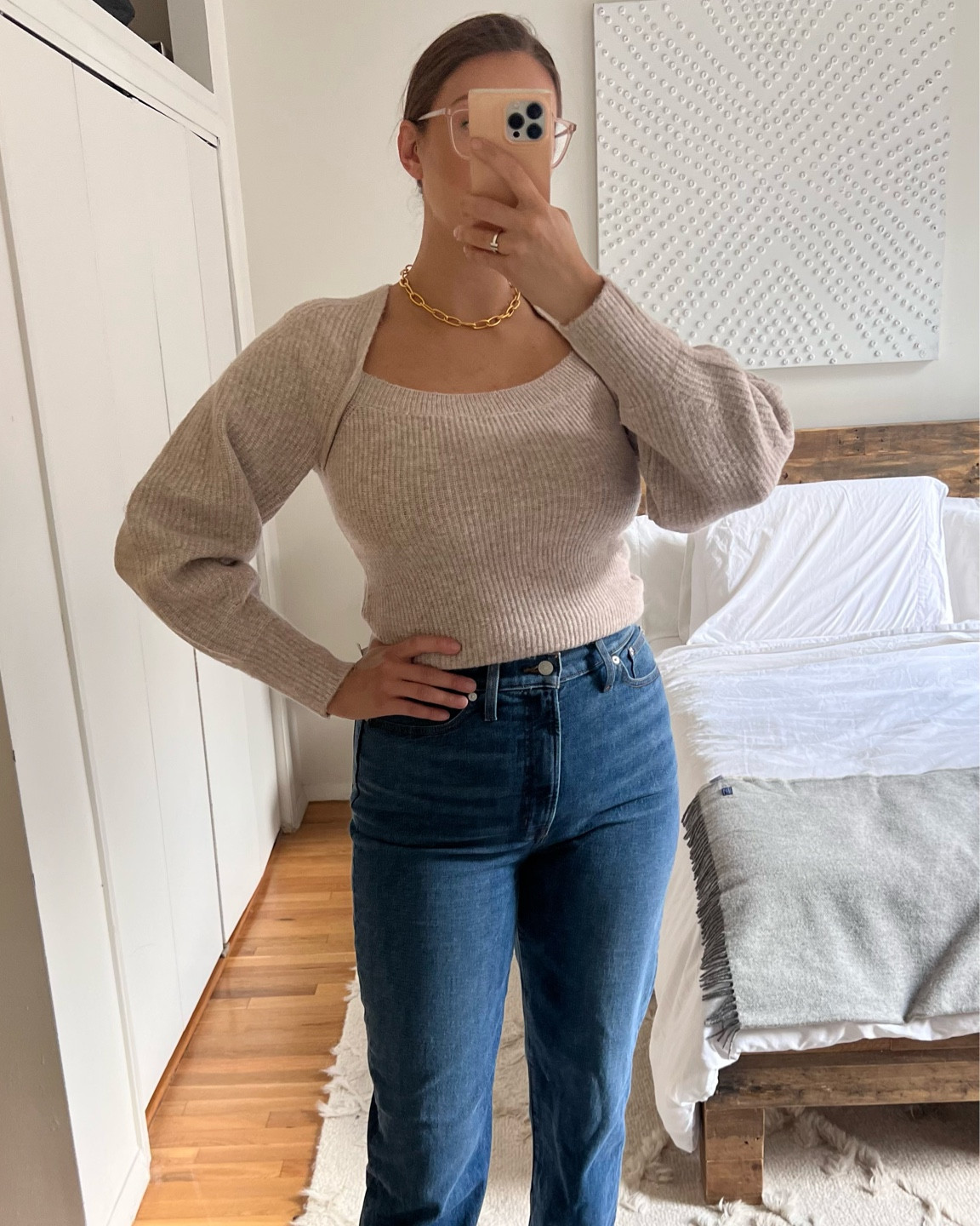 Fall sweater with square neck and sleeves and madewell jeans 

Jeans, fall fashion, fall outfits, fall clothing, outfit ideas, madewell denim, blue jeans, blue denim, Walmart fashion

#walmartfashion #walmartfinds #walmart #sweater #fallsweater #squarenecksweater #longsleevesweater #neutralsweater #madewell #madewelljeans #necklace 

#LTKSale #LTKSeasonal #LTKunder100