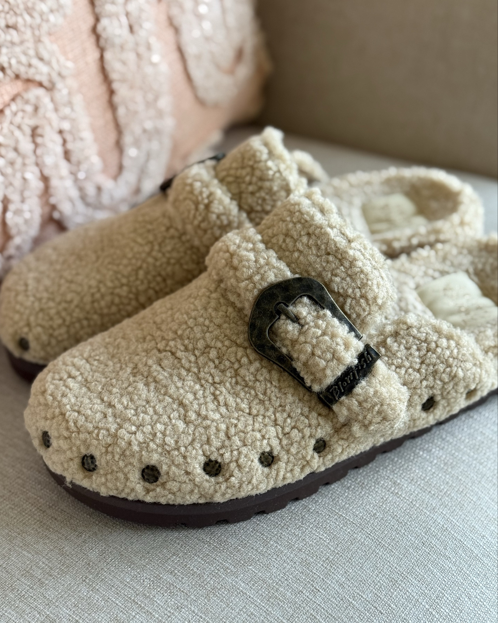 SHERPA SLIDES! Yes please, so cute for these cozy months ahead 🤎  I ordered my normal size, has great arch support! 

#LTKFindsUnder100 #LTKStyleTip #LTKFindsUnder50