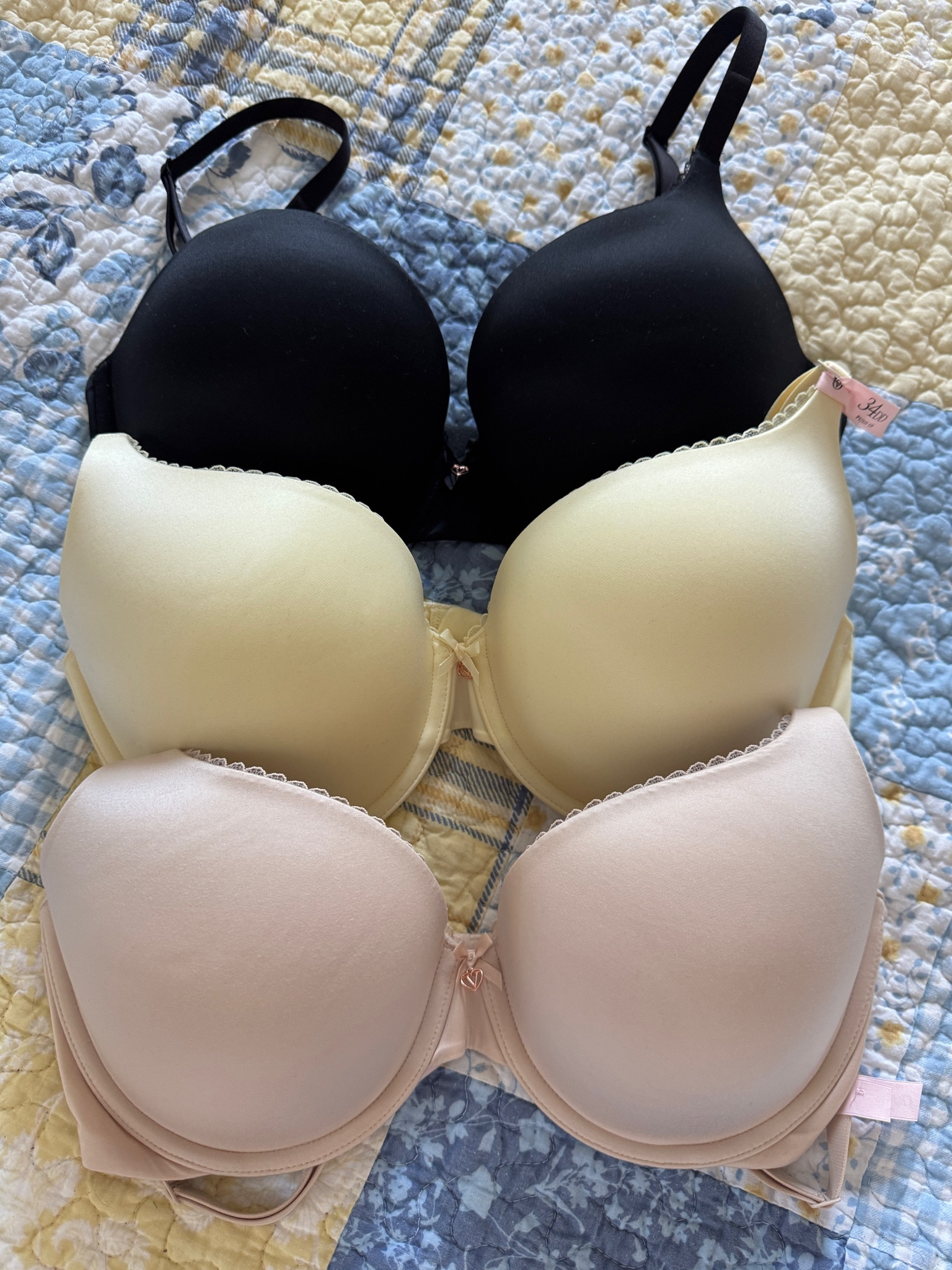 Need a little lift and confidence boost? These bras are everything—supportive, smoothing, and seriously flattering. Tons of fun colors and patterns, and the price right now makes it even better 👏

#LTKWorkwear #LTKOver40