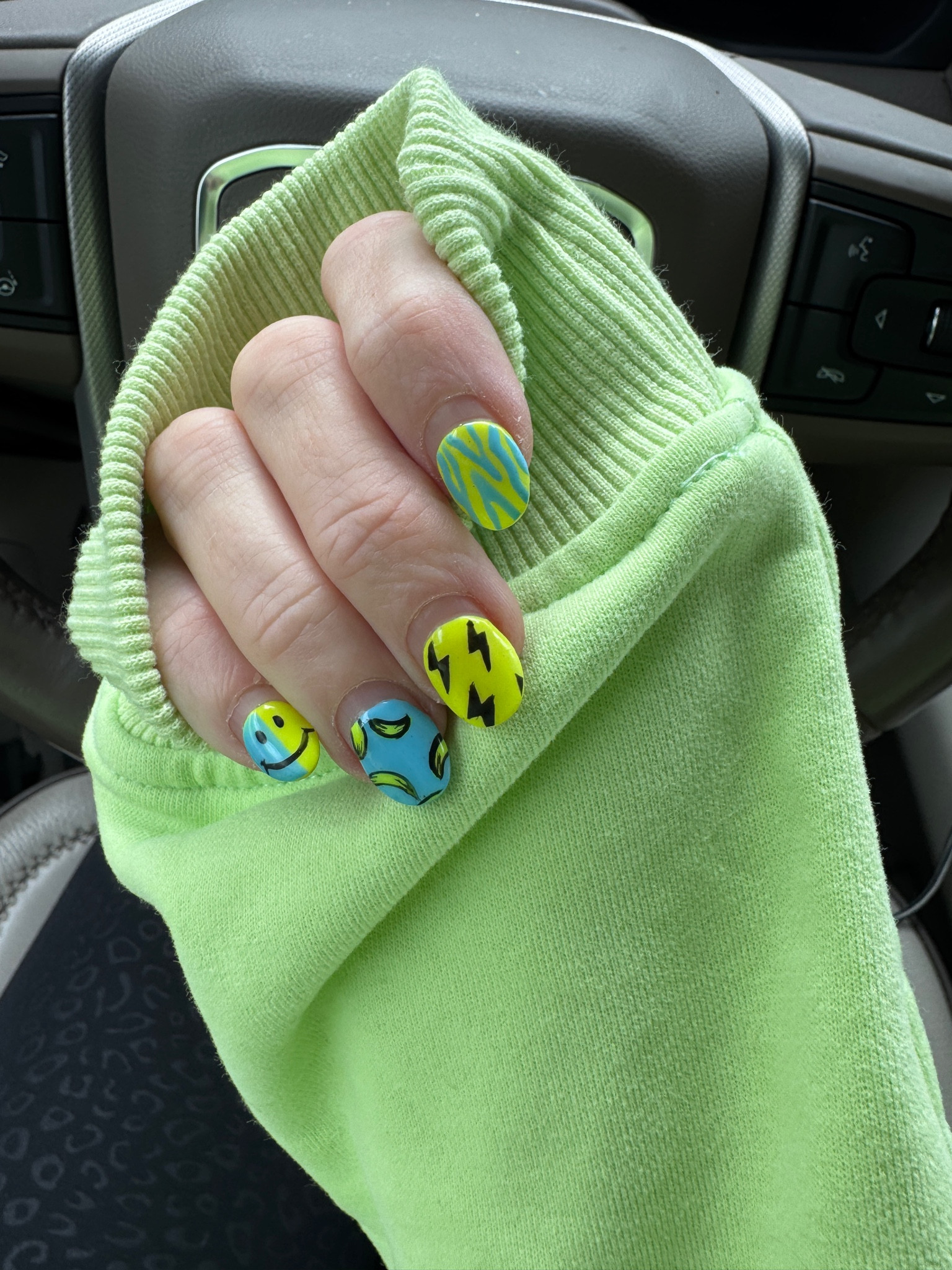Summer nails