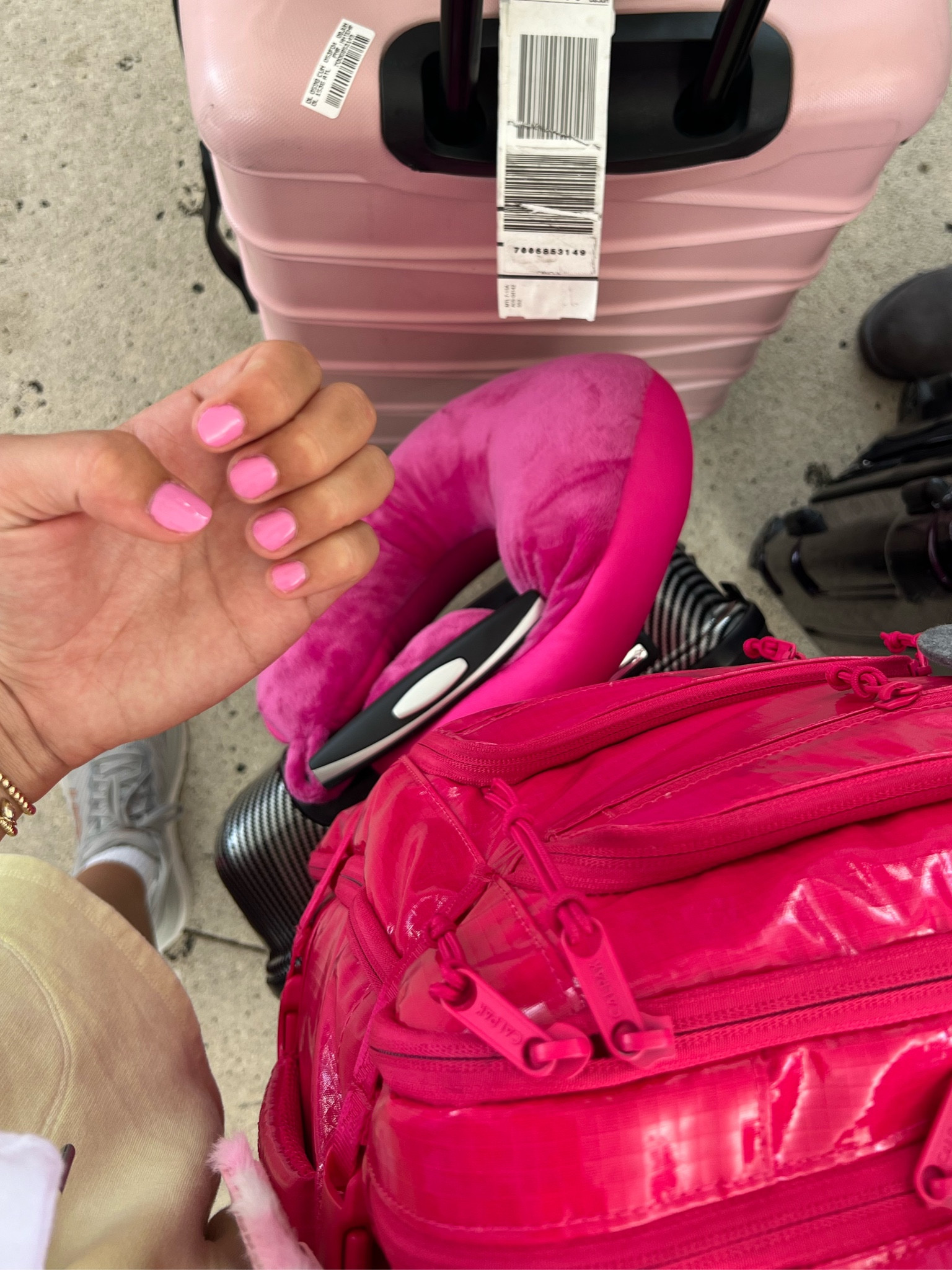 THE BEST travel bag ever💘 a little pricey but sooo worth it