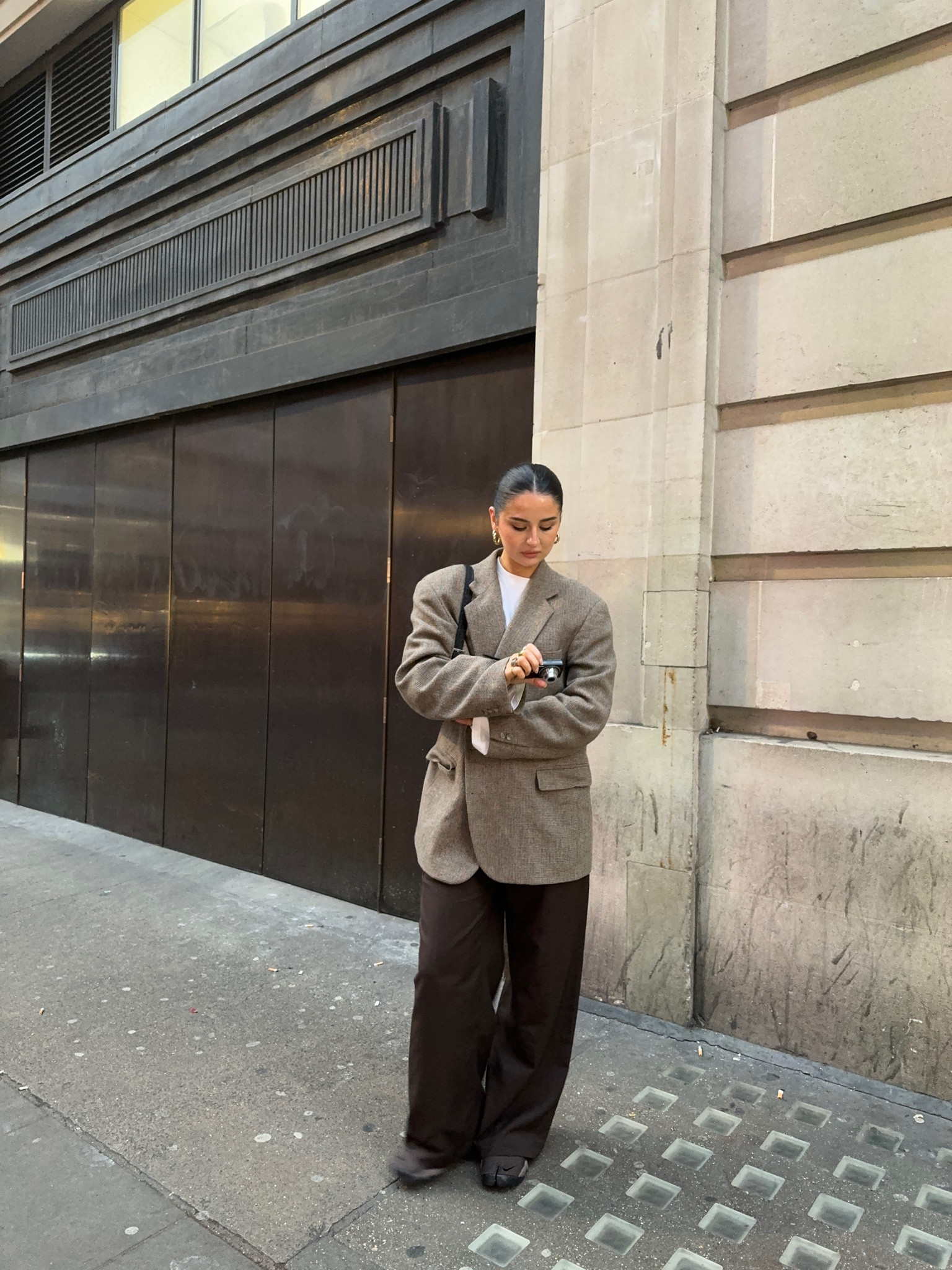 Brown tailored trousers 

Autumn outfits, winter outifts, winter style, office outfits, wardrobe items, blazer outfits 

#LTKstyletip #LTKwinter #LTKworkwear