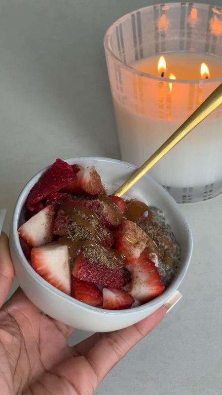 chia seed pudding recipe 🤍

2tbs black chia seeds 
1/3-1/2 cup of cashew milk 
1tsp of vanilla extract 

sprinkle cinnamon on top 
stir for about 30-45 seconds 
let sit in the fridge for about 30min - 1 hour to allow it to thicken 

add pudding into a bowl
add yogurt of choice 
add strawberries on top 
sprinkle more cinnamon on top if desired 
drizzle honey for added sweetness 
sprinkle flaxseed on top 

enjoy!! 


#LTKhome #LTKbeauty