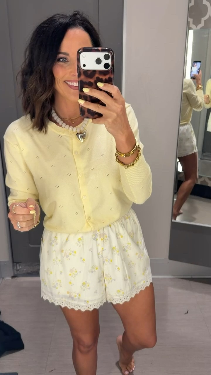 This color just screams spring 💛 The cutest lightweight sweater and floral shorts combo from Target — perfect for casual spring outfits, everyday wear, and warm weather days. (wearing a small)

#targetstyle #springoutfit #casualspringoutfit #floralshorts #everydaystyle #springfashion #ltkstyle #ltkfashion


#LTKmomlife #LTKOver40 #LTKPetite