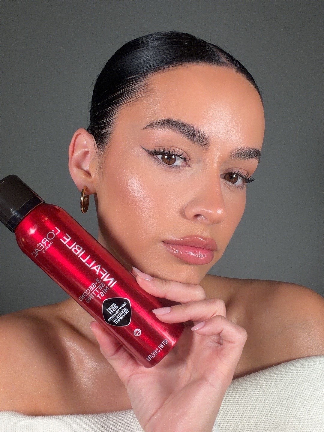  #LOrealParisPartner #ad  My favorite setting spray now comes in a jumbo XL size 😍
#LOrealParisMakeup #LOrealParisCosmetics #TargetPartner #Target
@lorealparis @target @targetstyle

