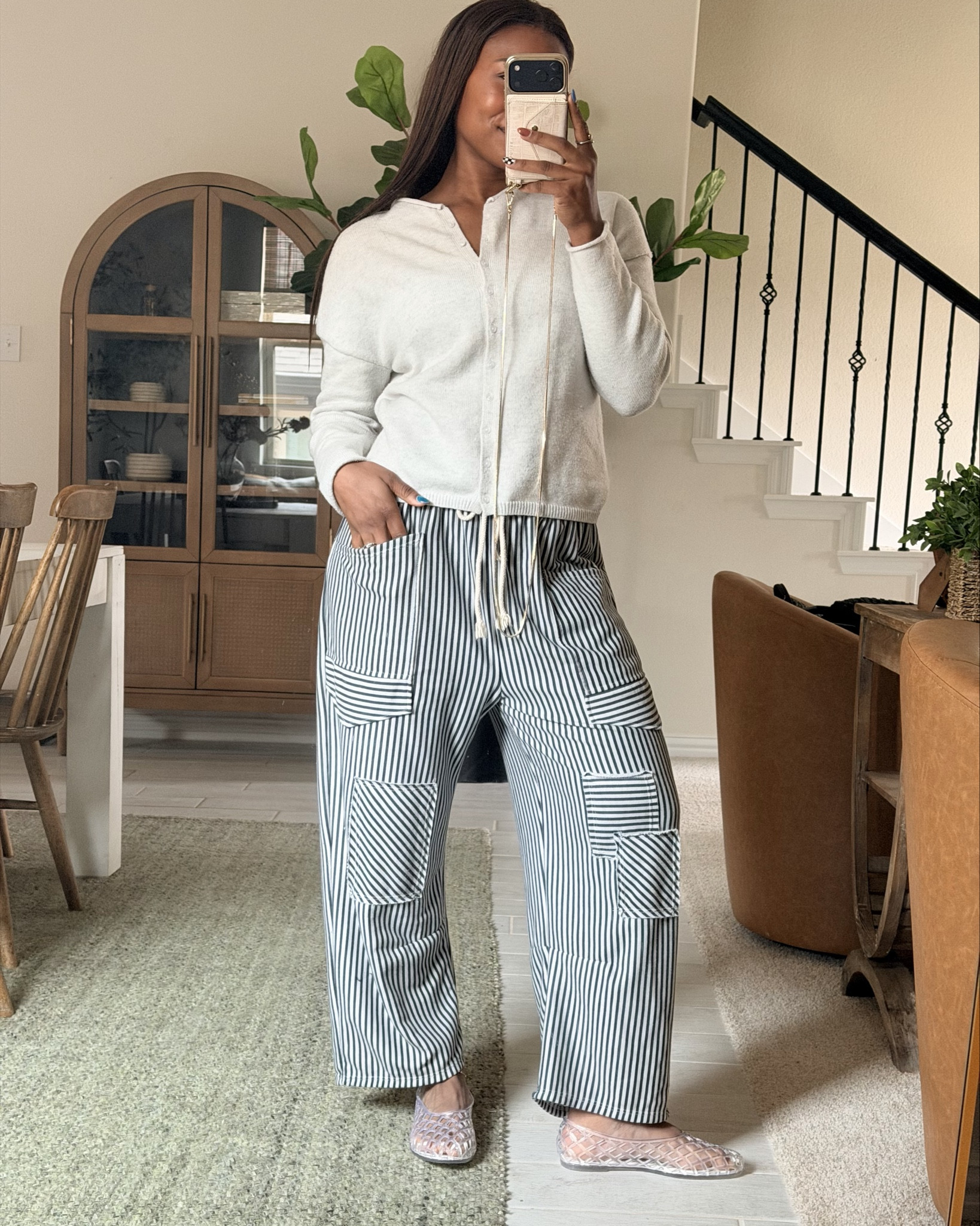 Cardigan on repeat❤️

#LTKmomlife #LTKootd #LTKmorningroutine