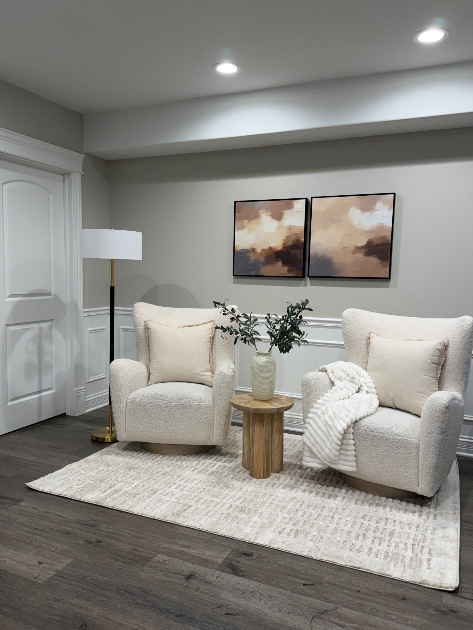 conversion)

This looks like Restoration Hardware… but it’s mostly Amazon 🤍

It’s always the layering, texture, and lighting that make the biggest difference

#LTKHome