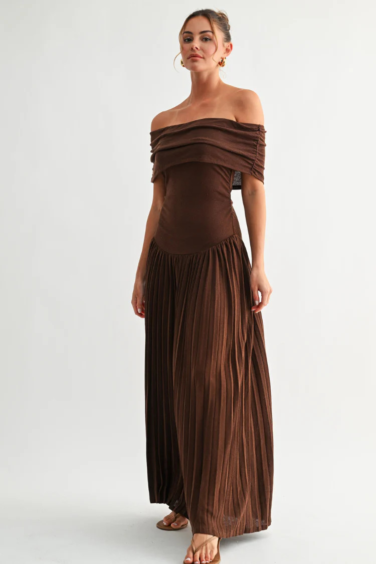 Pia Off the Shoulder Maxi Dress - Chocolate Brown | Confête