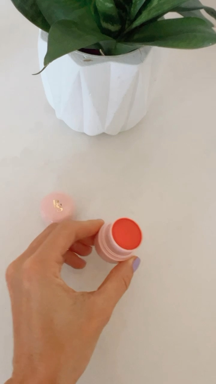 This blush is my new favorite!!! My girls stole all my other shades but this one is “Palm Springs” 

Would make a great stocking stuffer!

#LTKGiftGuide