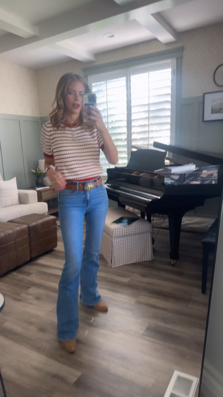 OH MY GOSH this shirt is 😍 it’s even better in person! Wearing size small