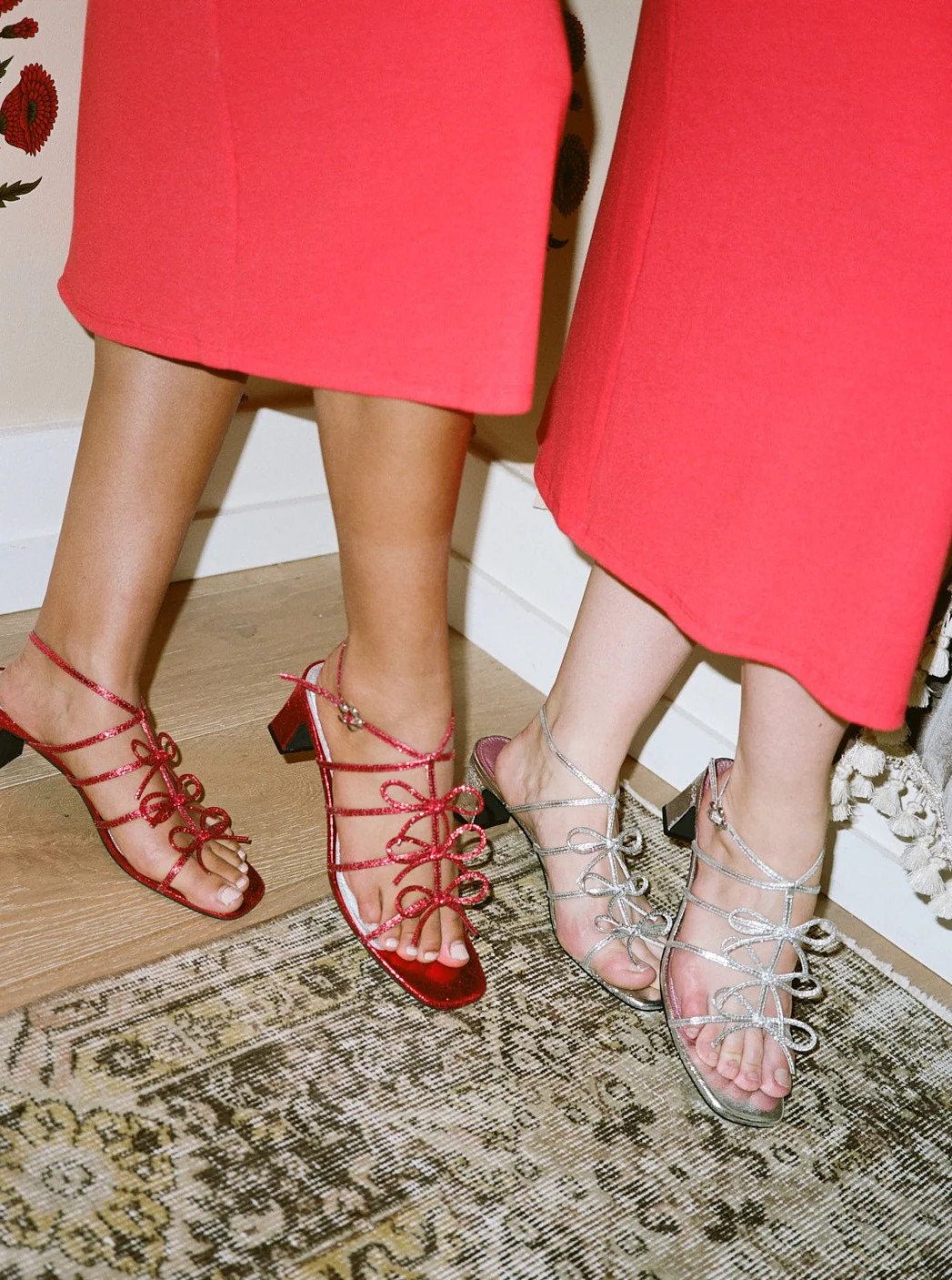 Carrie Bow Sandal - Red/Silver | Lisa Says Gah