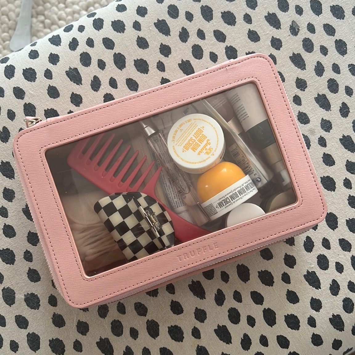 These are the best bags for travel!! I love the mini + jumbo sizes.

#LTKhome #LTKitbag #LTKtravel

#LTKFindsUnder100 #LTKGiftGuide #LTKItBag