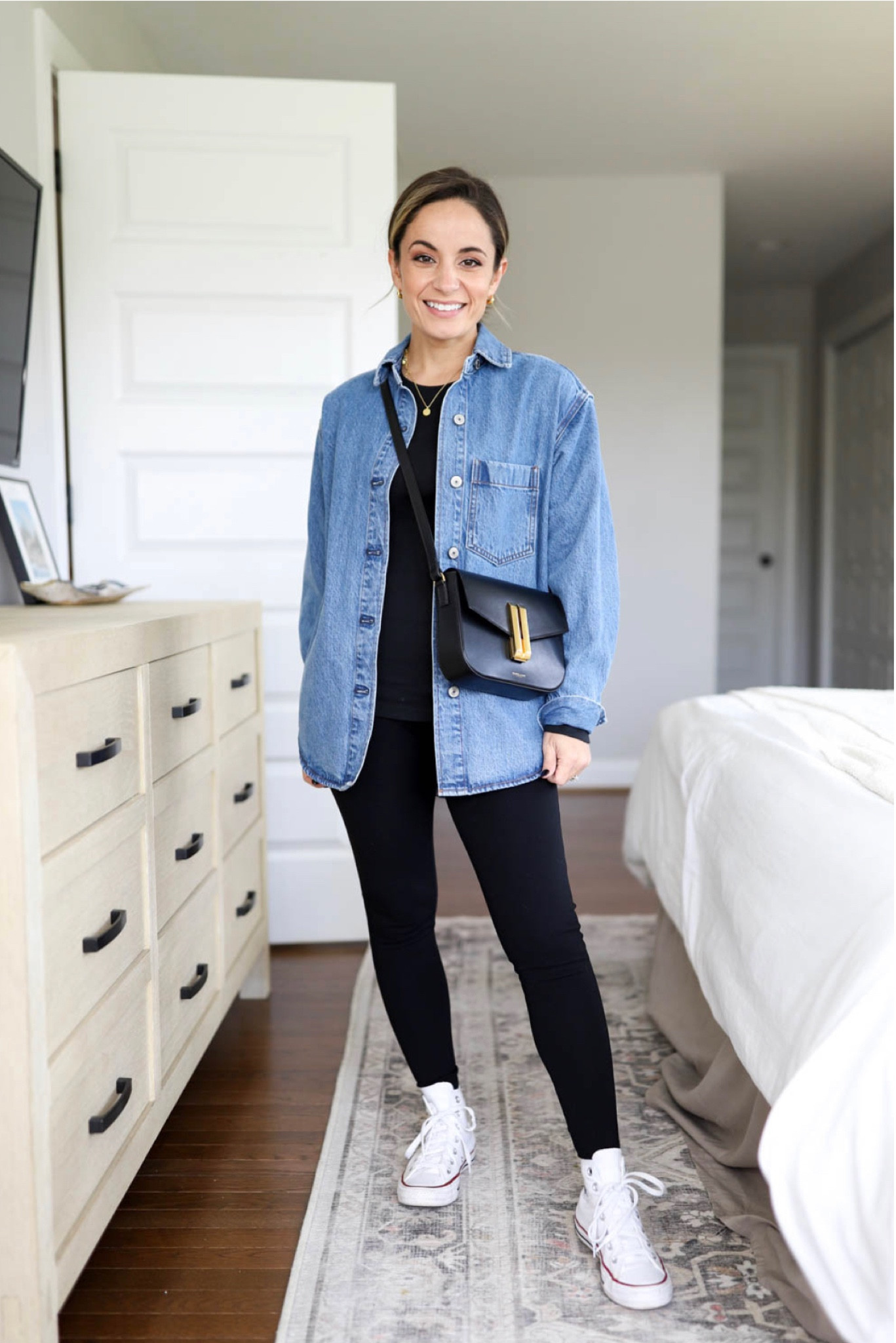 Fall outfit idea with petite friendly leggings! 

Top: xs 
Denim shirt: xxs 
Leggings: xs short 
Sneakers tts 

#LTKstyletip