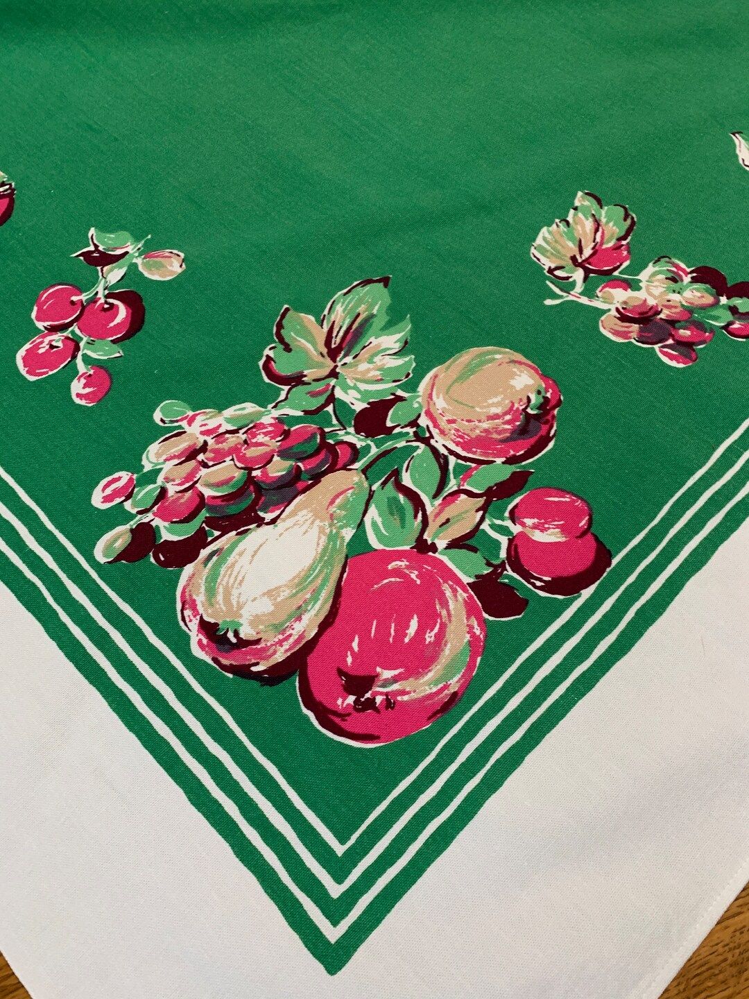 Vintage 1940's Printed Cotton Tablecloth, Green White Fruit Grapes Pears Pink Apples, Cottage Kit... | Etsy (US)