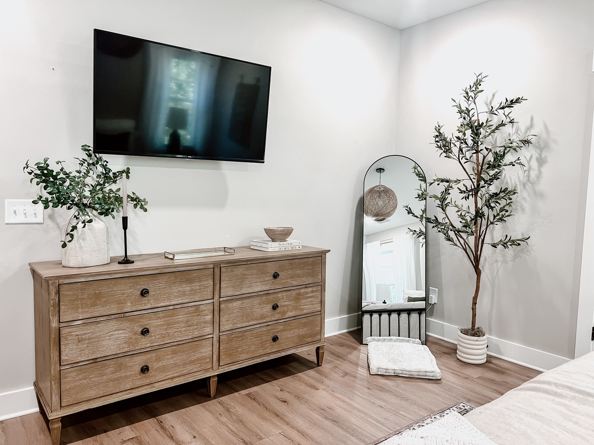 simple decor for bedroom! 

#LTKFindsUnder50 #LTKHome #LTKFindsUnder100