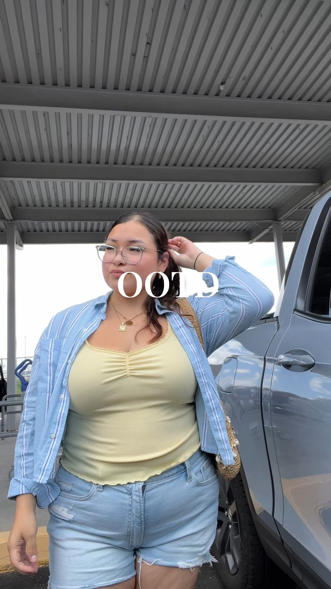 OOTD old navy and target fashion with a coach bag 

#LTKPlusSize #LTKStyleTip #LTKItBag