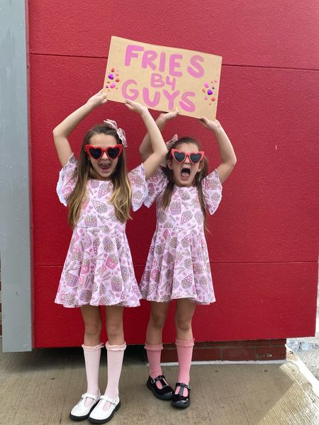 Happy Galentine’s Day❣️

Fries b4 guys ❤️🍟 

That's the motto. Especially when they're dipped in a @wendys frosty. If you don't know, now you know.

#shopsmall #frenchfries #makeitwithmichaels #oldnavy #valentines #galentines #kidsclothes #matchingfamily #sisters #lovebasket #momlife #valentinesday #girlmom #kidsfashion #pink #amazon #jaxmomlife #mom


#LTKfindsunder50 #LTKfamily #LTKkids