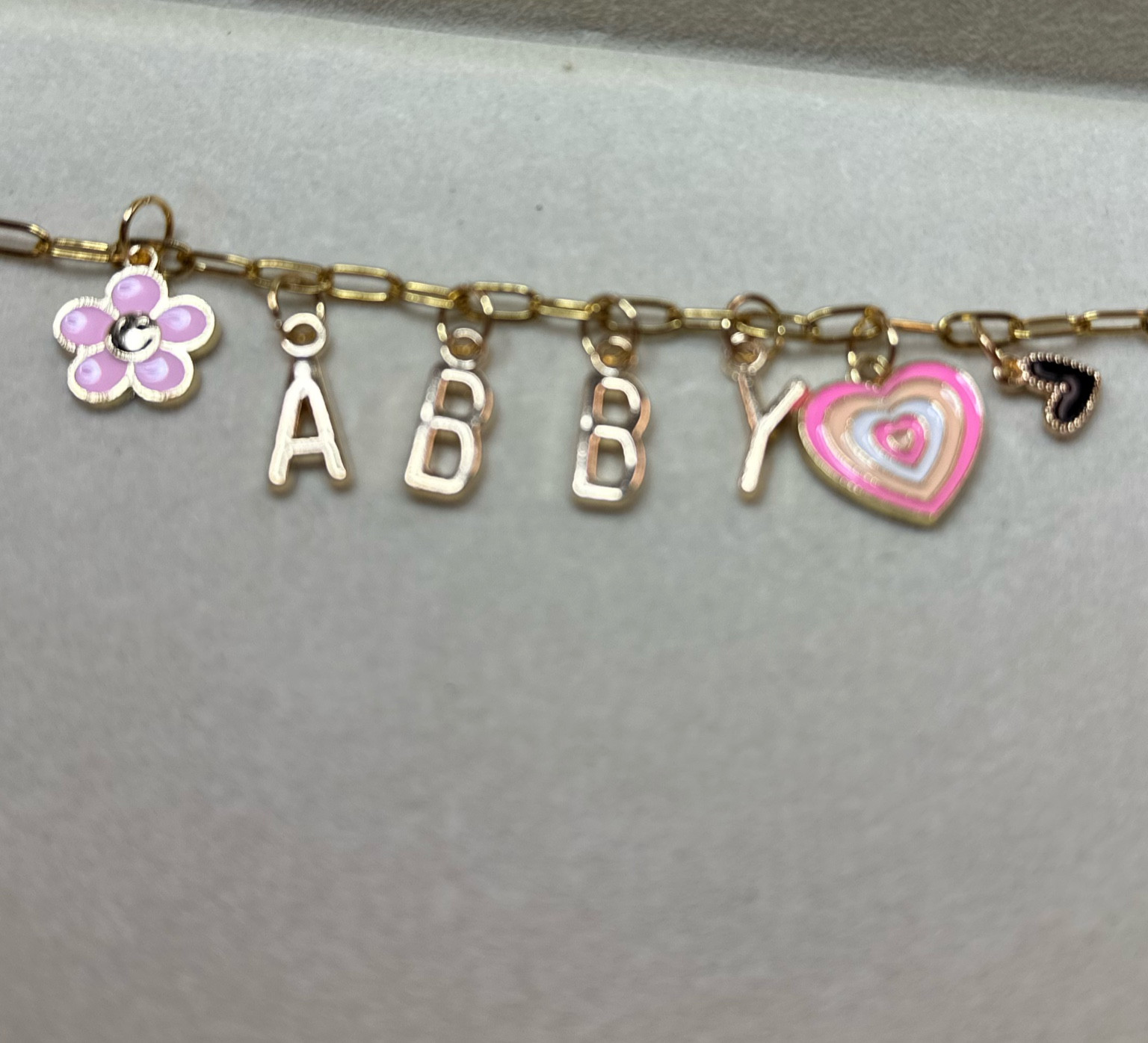 Charm Bar help you give the best gifts. 
#teachergift #gifts #charms