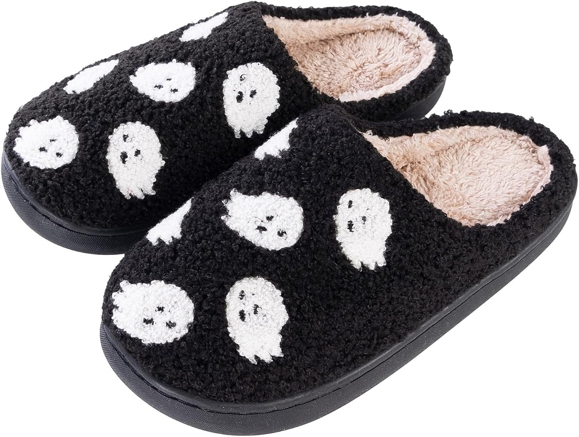 Women Slippers Cute Pattern Strawberry Slippers Warm Soft Bedroom Shoes Fuzzy Closed Toe Sandals ... | Amazon (US)