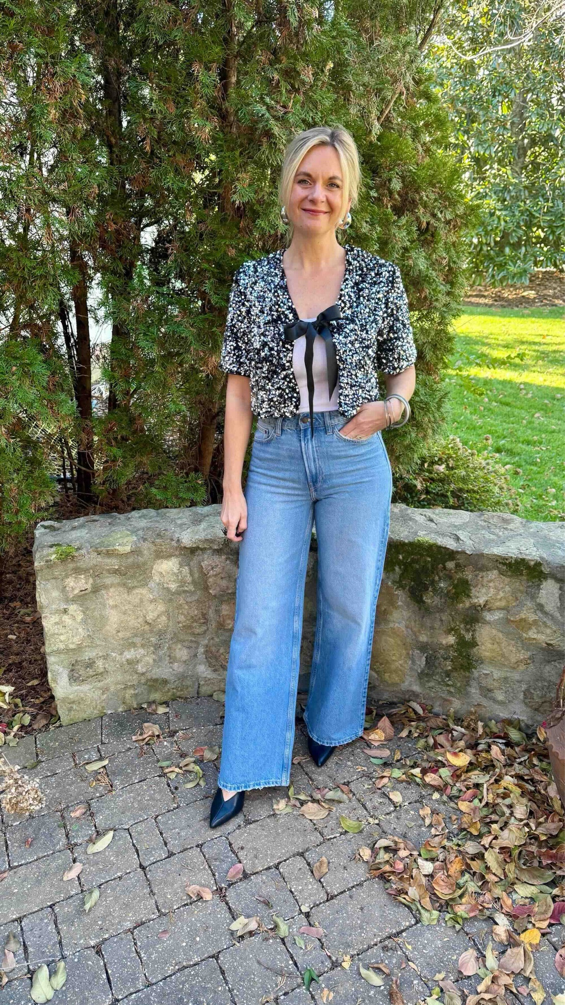 Holiday Outfit 🎄🥂

Still obsessed with this sequin top via H&M!

#LTKParties #LTKFindsUnder50 #LTKHoliday