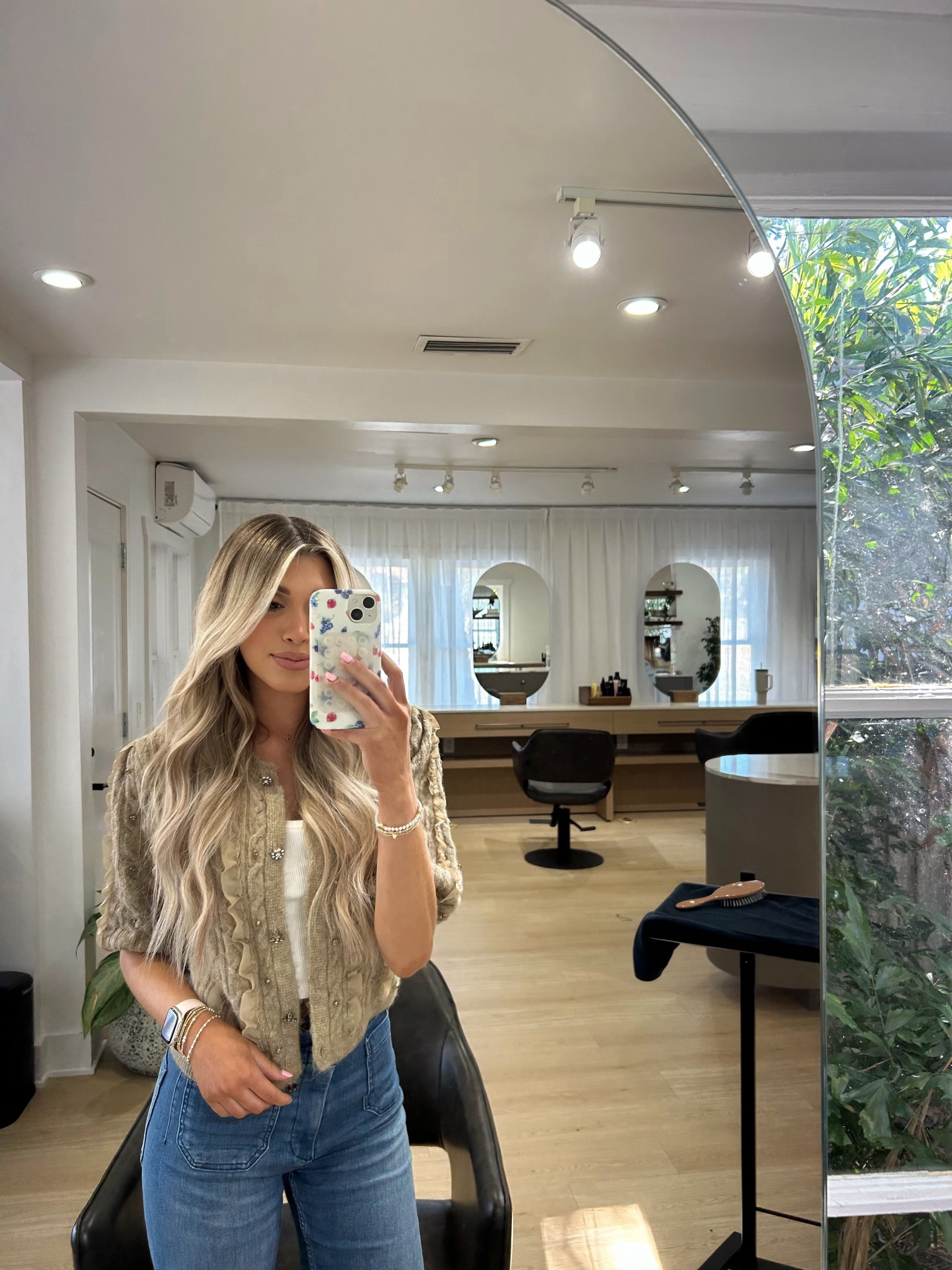 Neutral elevated casual look 🤍 My favorite pair of jeans! I wear a size 25 in them! 

#LTKSeasonal #LTKStyleTip