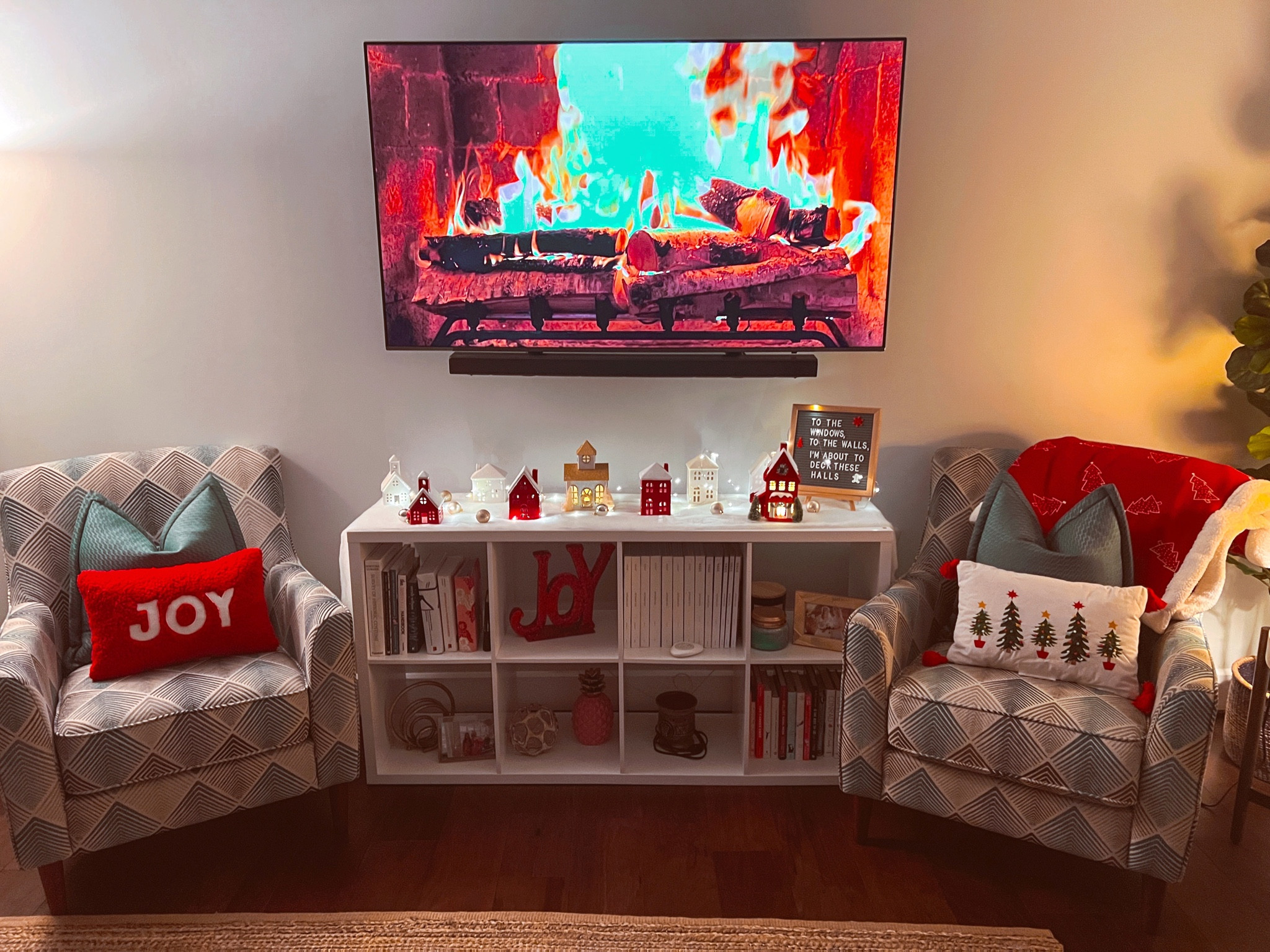 The holidays have arrived in my house!!! 

#LTKSeasonal #LTKHoliday #LTKhome