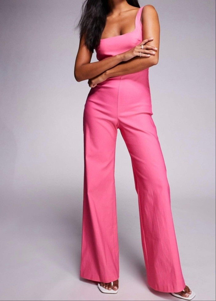 Square neck petite pink jumpsuit for short women.

#LTKootd #LTKPetite #LTKMidsize
