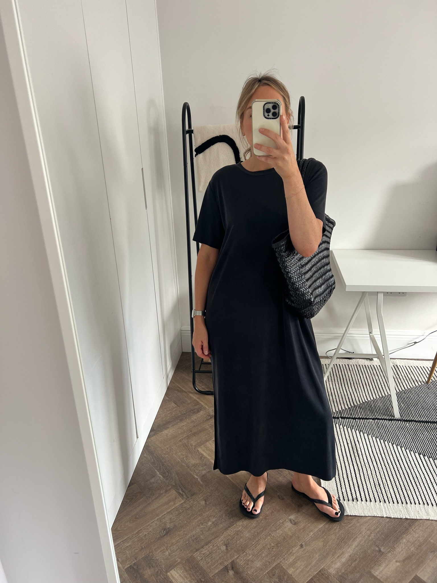 T-shirt dressing for the simpliest of Saturday looks 

#LTKunder50 #LTKSeasonal #LTKunder100