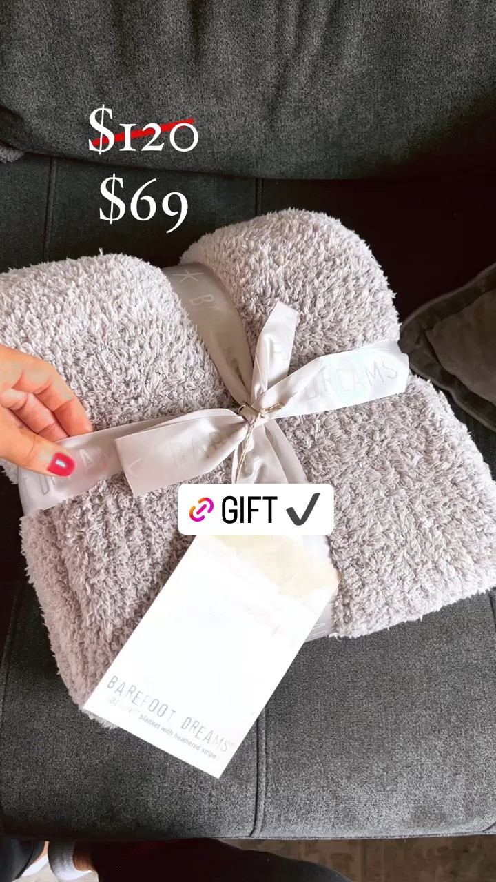 Barefoot Dreams blankets make the best gifts 

#LTKHoliday #LTKGiftGuide #LTKunder100