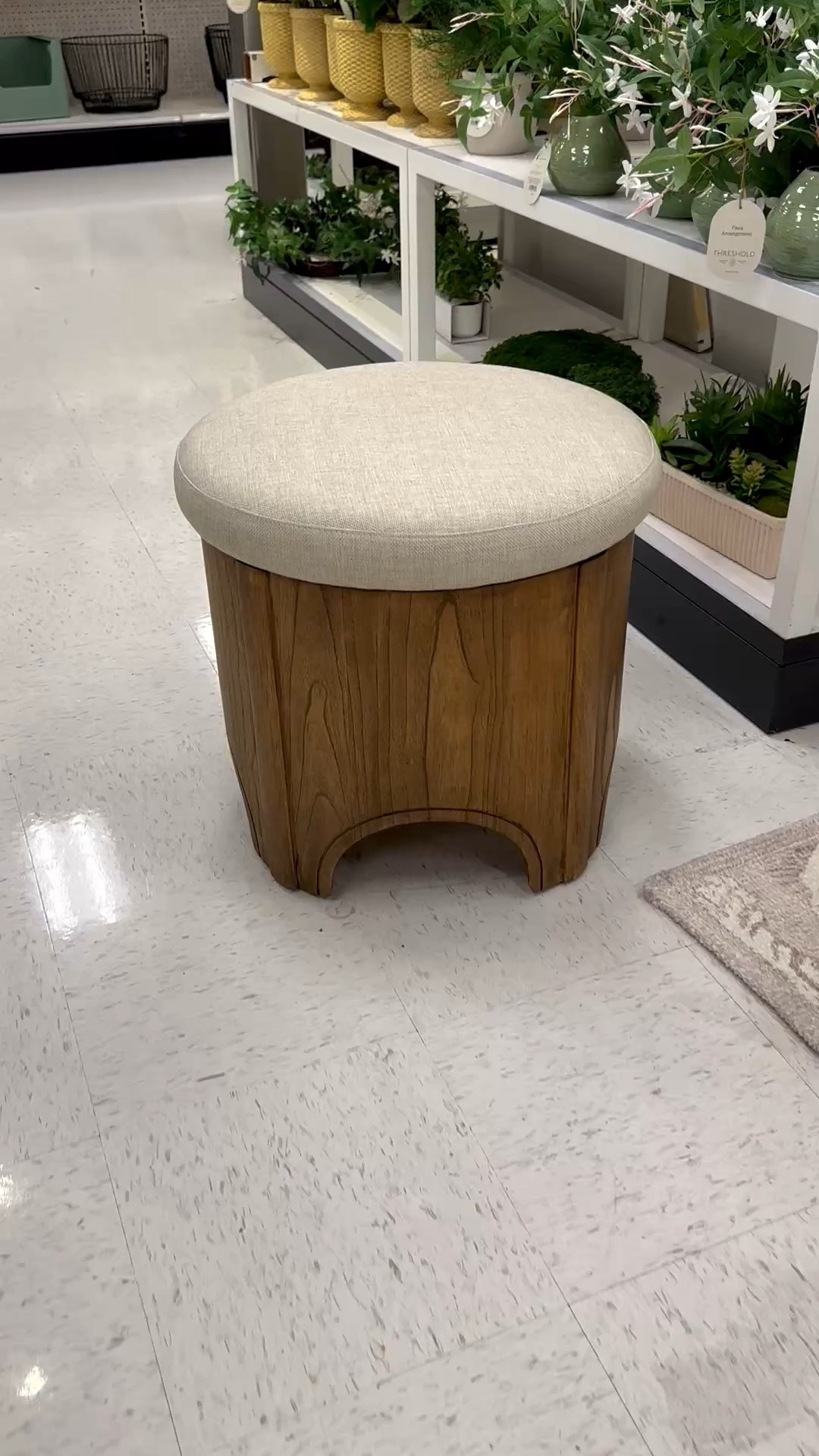Pretty storage ottoman @Target

#LTKHome #LTKSaleAlert #LTKdayinmylife