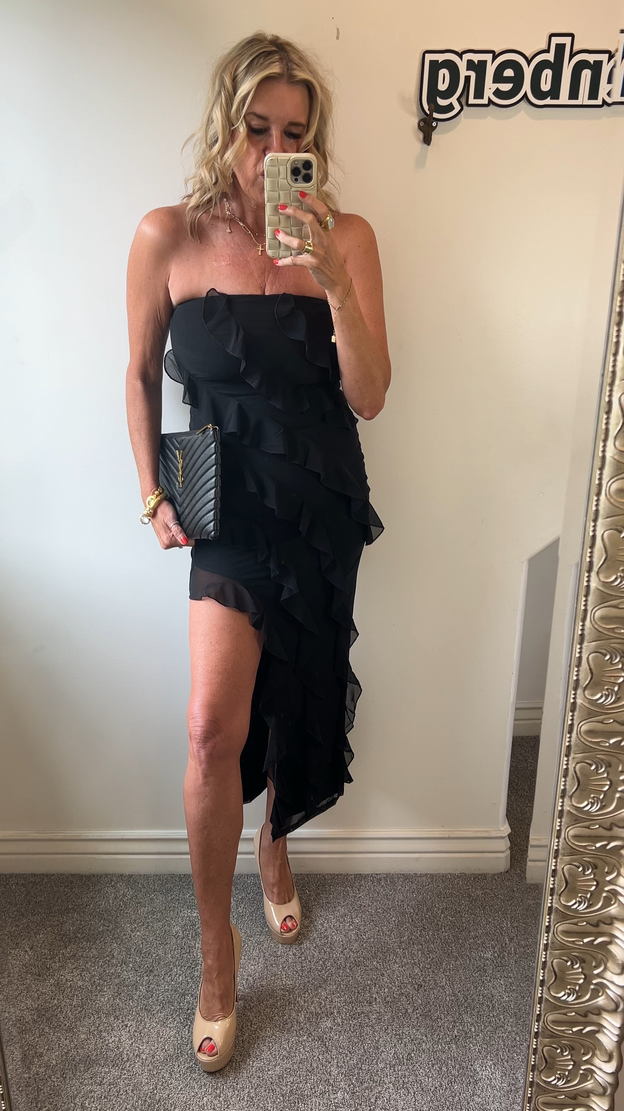 Amazon  dress

Special occasion dress
Cocktails, date night, fancy dinner 
Night on the town

Affordable mixed with high end

Amazon dress tts in a med

Christian Louboutin nude heels

Ysl clutch 
Julie Vos jewelry 

#LTKParties #LTKStyleTip #LTKVideo