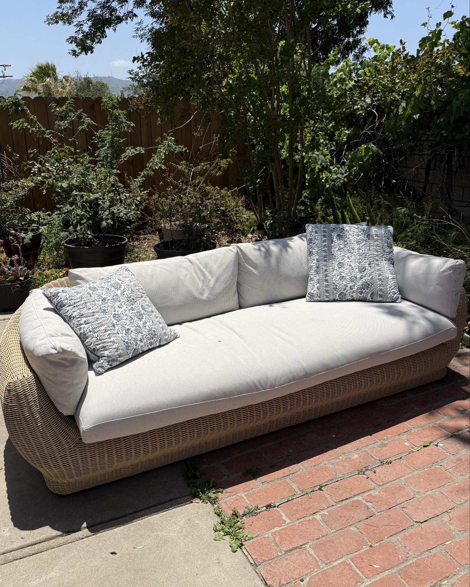 Slowly bringing the backyard together with furniture and rugs!!! LOVING this couch so much!! I’m tempted to get the entire set! 


outdoor furniture 
outdoor couch
outdoor wicker couch
wicker couch

#LTKSeasonal #LTKHome #LTKSummerEdit