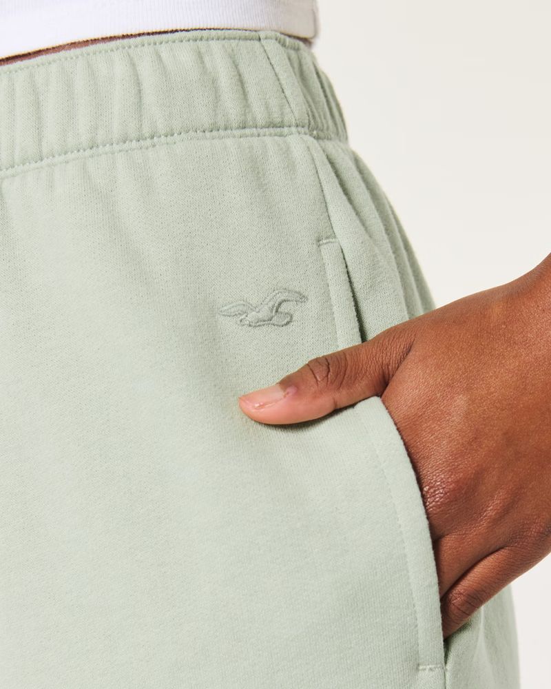 Women's Feel Good Fleece Wide-Leg Pants | Women's New Arrivals | HollisterCo.com | Hollister (US)
