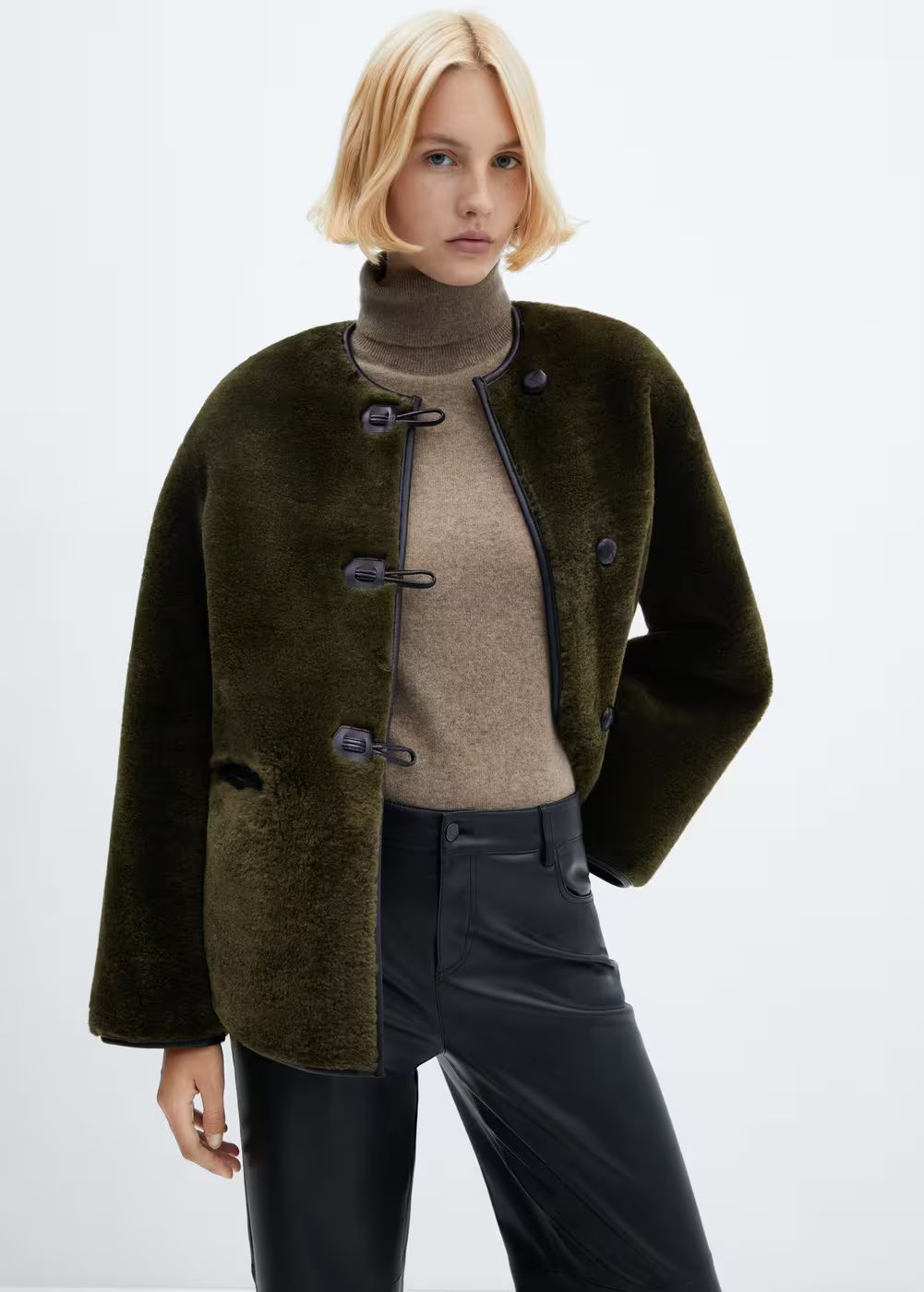 Fur-effect coat with appliqués | MANGO (US)