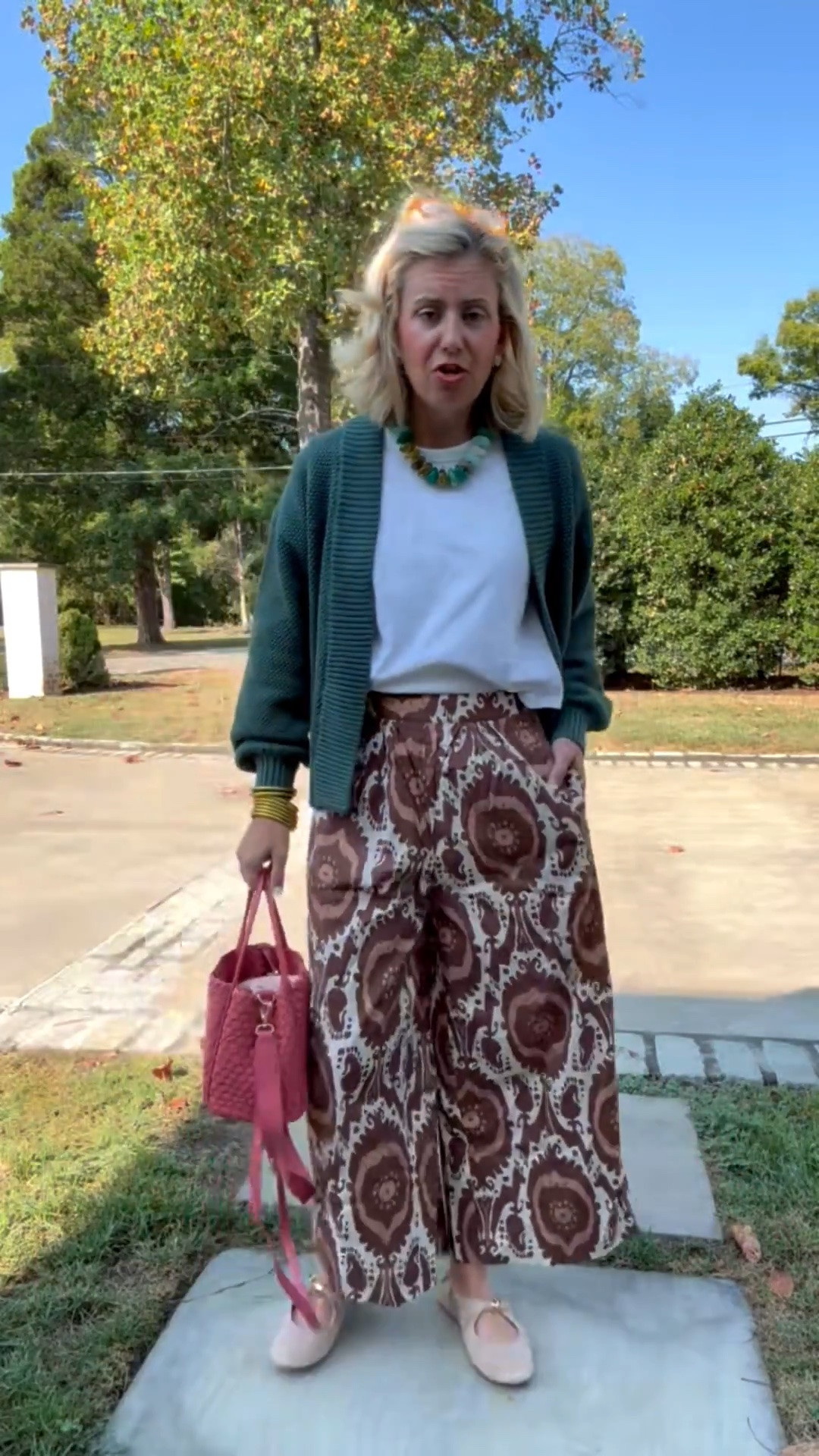 Tnuck Friends & Family Sale
9/22 -9/24
 
15% off orders over $250
20% off orders over $500
Code: FAMILY 

These pants!!! The Zon for the win and the new color in this cardigan is such a yes!! 
Tee - xs
Pants - small 
Cardigan - xs 
Mary Jane’s  - 7.5 (1/2 size down)

#LTKdayinmylife #LTKSeasonal #LTKOver40