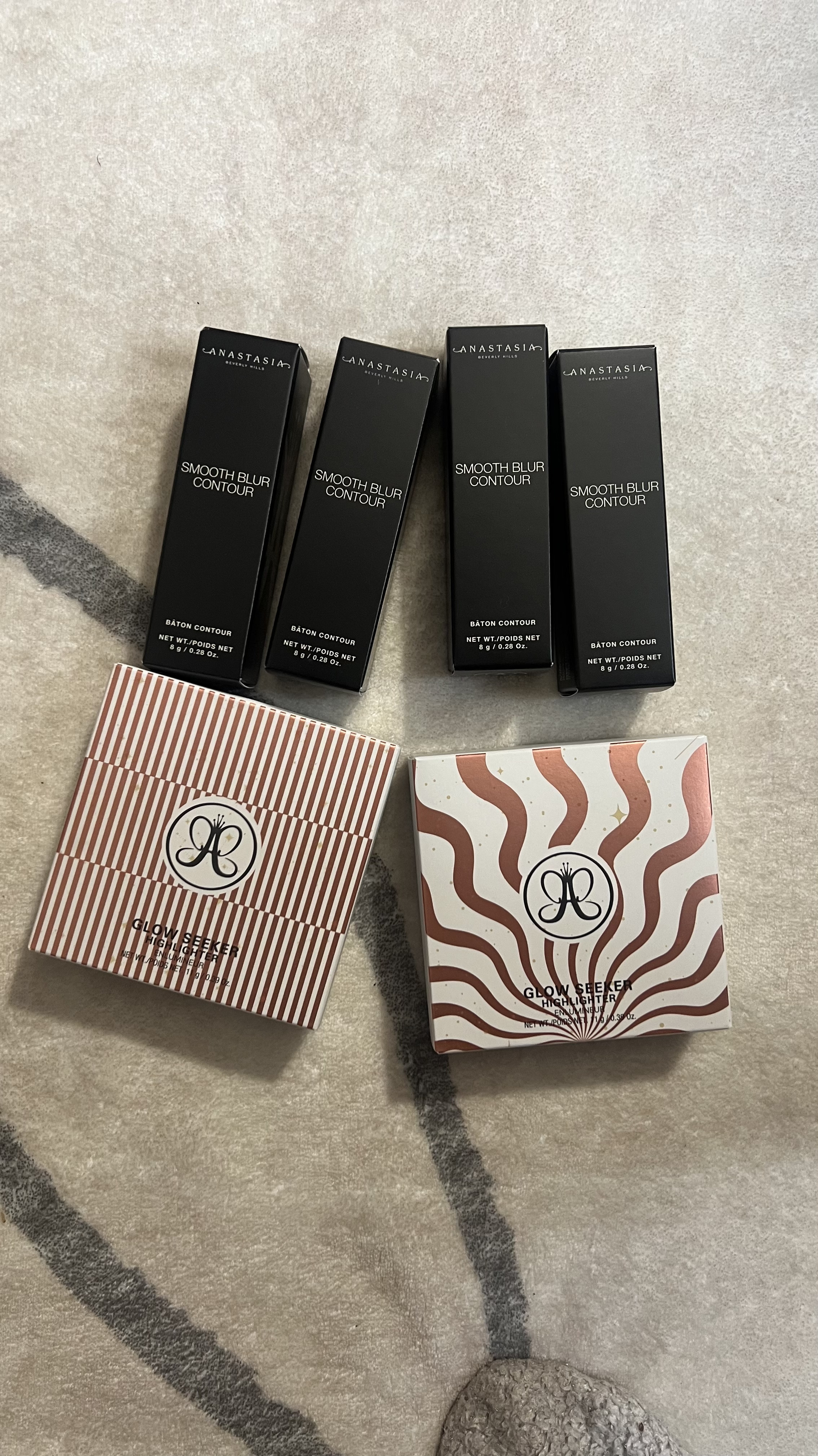 Just received the latest from @anastasiabeverlyhills: the Smooth Blur Contour Stick and Glow Seeker Highlighter. After trying them out, I’m thoroughly impressed! ￼
	•	Glow Seeker Highlighter: This highlighter delivers an ultra-beam radiance with a second-skin finish. Its unique hybrid baked powder gel formula provides the high reflectivity of a liquid and the weightlessness of a powder, creating a multi-dimensional, wet-effect shine. The result is a blinding glow that doesn’t emphasize texture, perfect for achieving that lit-from-within look.  ￼
	•	Smooth Blur Contour Stick: Designed specifically for contouring (not bronzing), this stick offers cool, gray undertones that mimic natural shadows for a true sculpted effect. The gel-like, cream formula applies smoothly and blends effortlessly, providing a dewy, second-skin finish without streaking or patchiness. It’s perfect for defining features with precision and ease.  ￼ ￼

Both products are vegan and cruelty-free, aligning with ethical beauty standards. If you’re looking to elevate your makeup game with products that offer professional results and seamless application, these are definitely worth checking out!

#AnastasiaBeverlyHills #GlowSeekerHighlighter #SmoothBlurContourStick #Contour #Highlight #CrueltyFreeBeauty #VeganBeauty #Gifted

#LTKSaleAlert #LTKBeauty