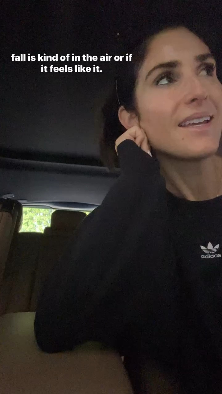 This bag is so beautiful and trending for fall🍂 #stylinbyaylin #aylin

#LTKStyleTip #LTKItBag #LTKVideo