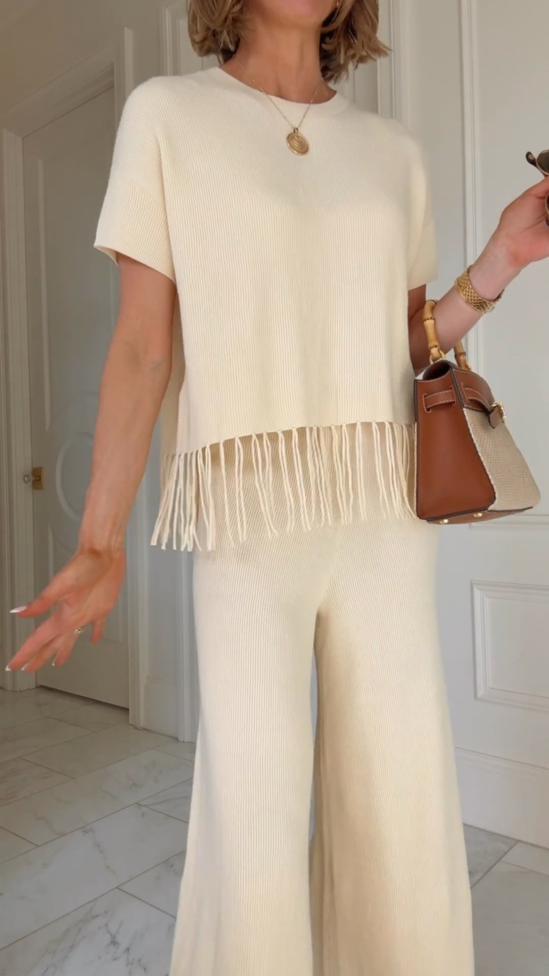 Today's look from @Shopbop I'm wearing size small in top and bottoms 

#LTKootd