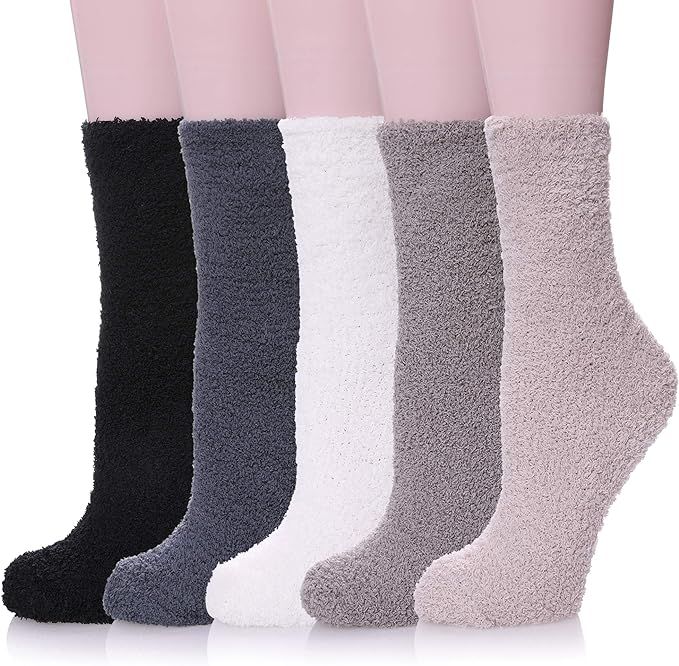 Amazon.com: Womens Fuzzy Slipper Socks Animal Soft Warm Cute Microfiber Cozy Fluffy Winter Christ... | Amazon (US)