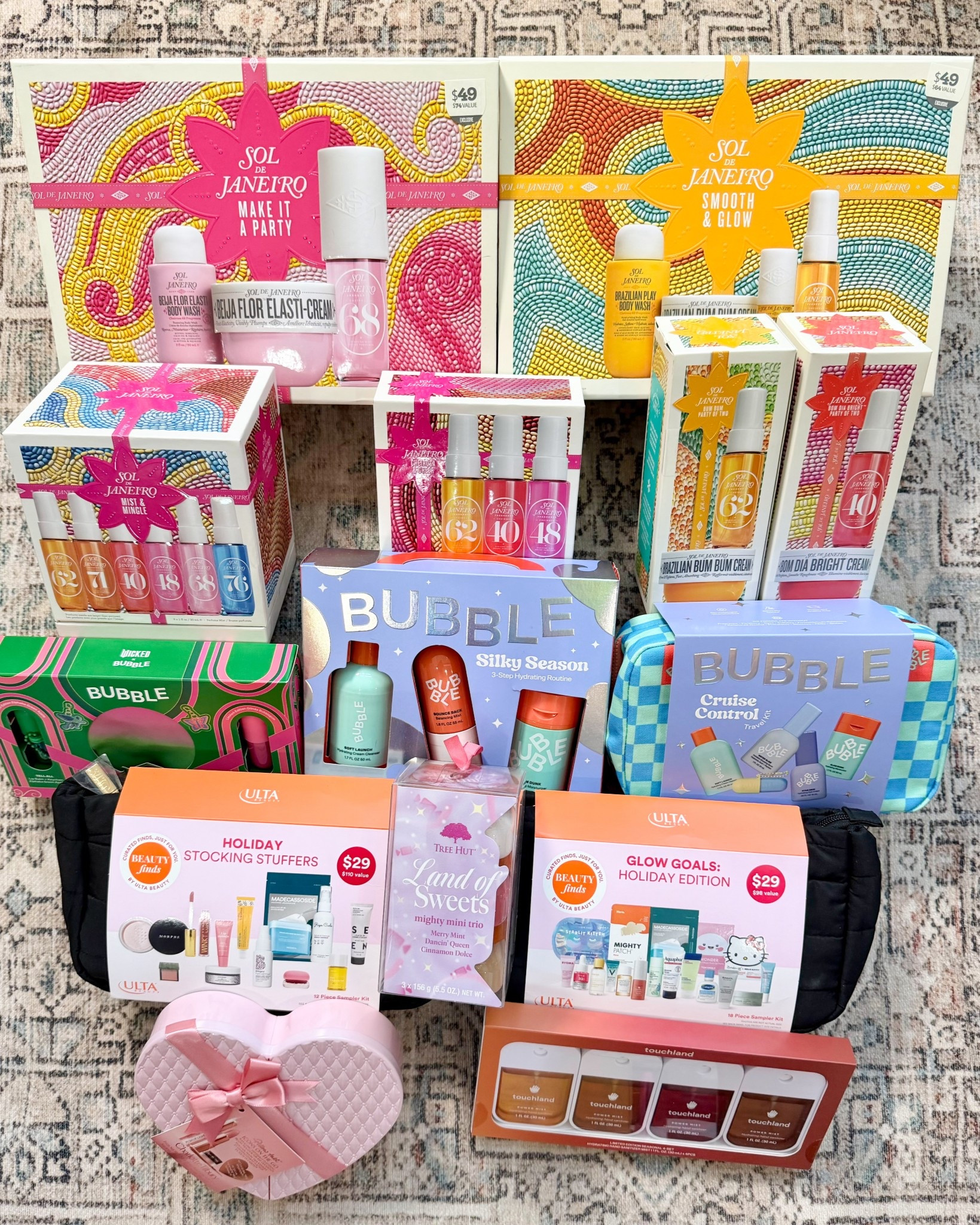 BUY MORE SAVE MORE at Ulta!
Use code GIFTS for $10 off $50, $15 off $75 OR $20 off $100 - so many great beauty gift ideas!

Beauty gift sets // teen girl gift ideas // tween girl gifts 


#LTKGiftGuide #LTKBeauty #LTKHoliday