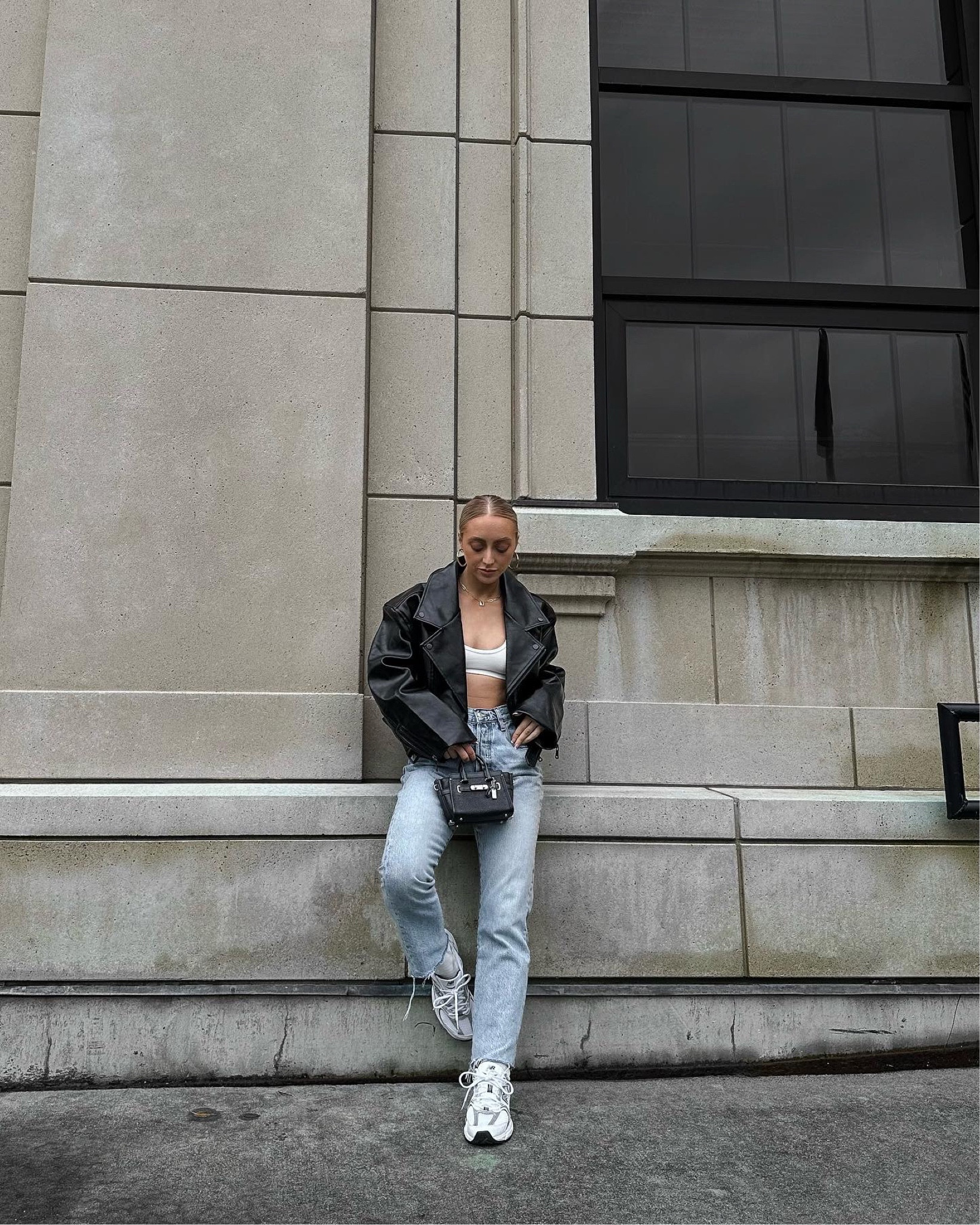 Did someone say capsule wardrobe? 

Also, for my petite gals with short legs, these jeans are amazing. I own them in several different color ways. Wearing size 1.
 


#LTKunder100 #LTKstyletip #LTKSeasonal