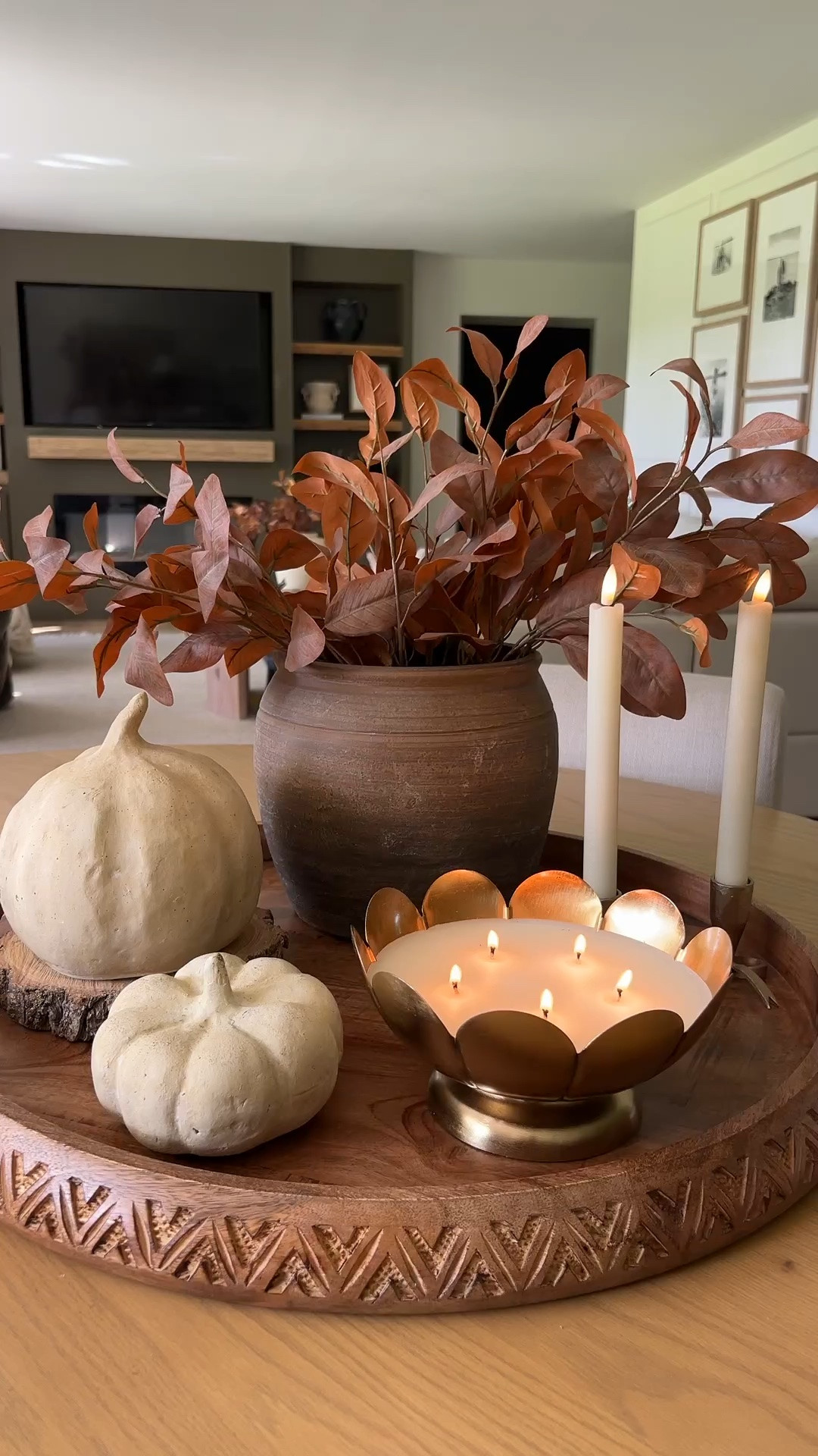 Cozy fall centerpiece idea 🍂