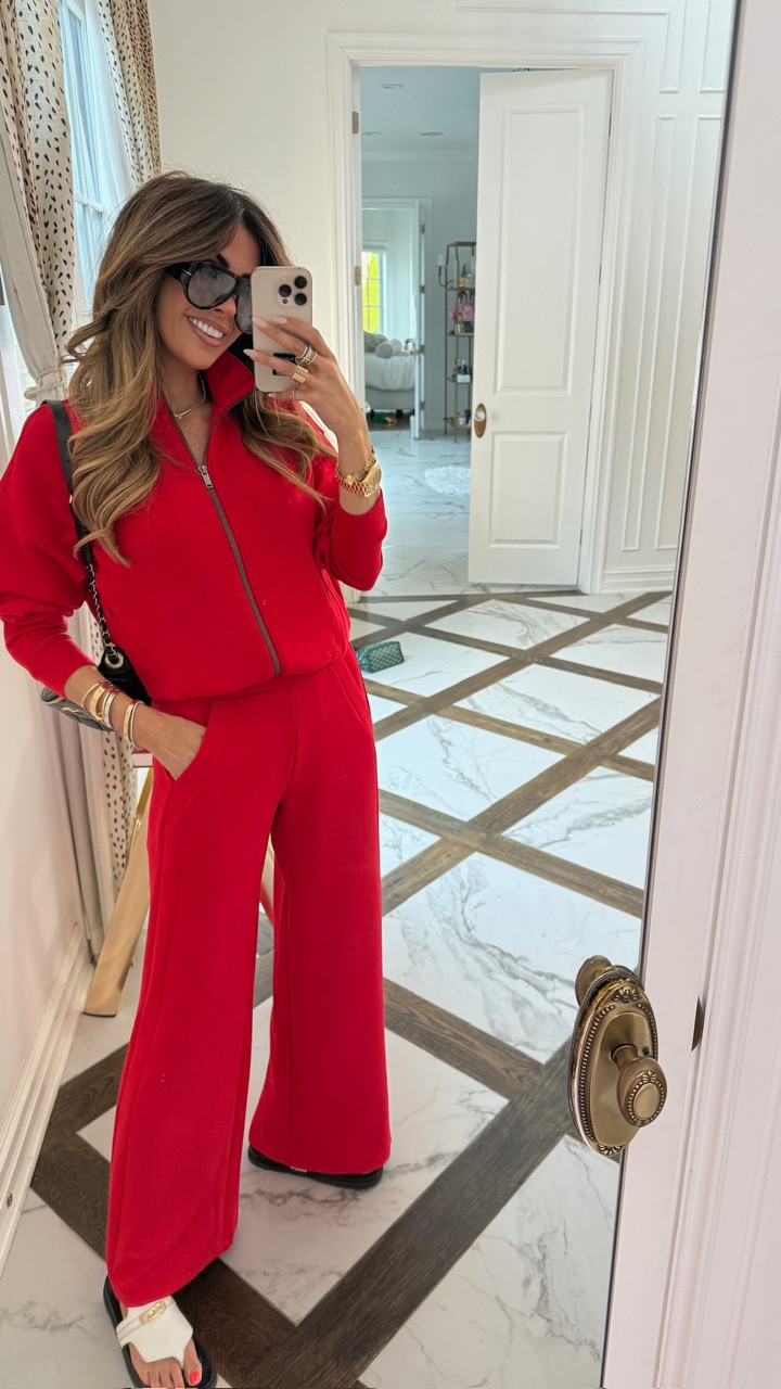 I love a good Spanx red set!! I am wearing a size small in everything! 
Use code EMILYANNXSPANX for 15% off your first order + free shipping! 

#LTKActive #LTKStyleTip