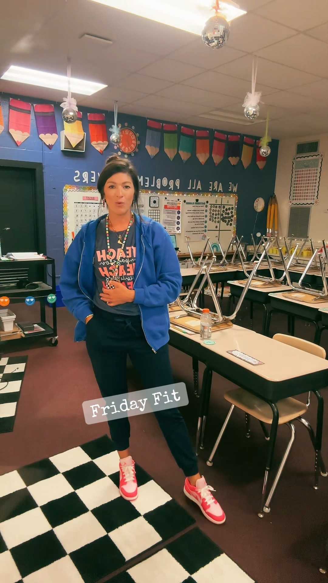 Teacher fit 💕 #sneakerhead #teacherootd #teacheroutfits 