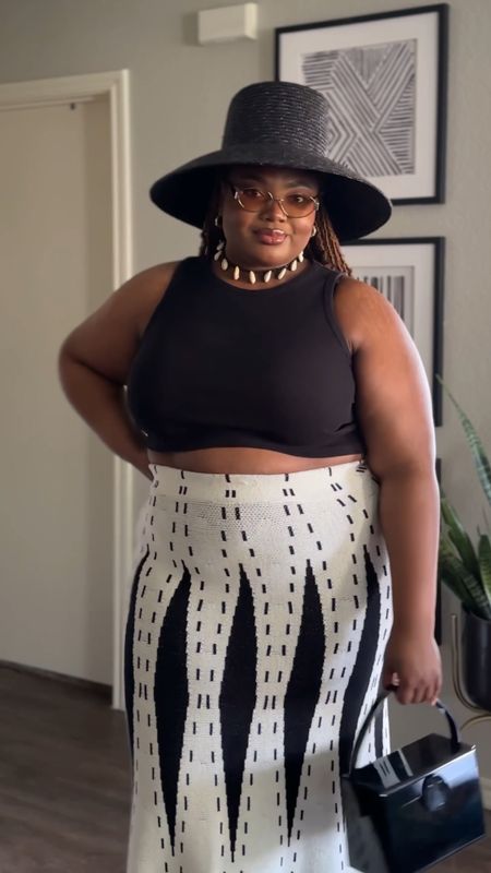 A very cute spring look for the plus size girlies 🖤✨

#LTKVideo #LTKStyleTip #LTKPlusSize