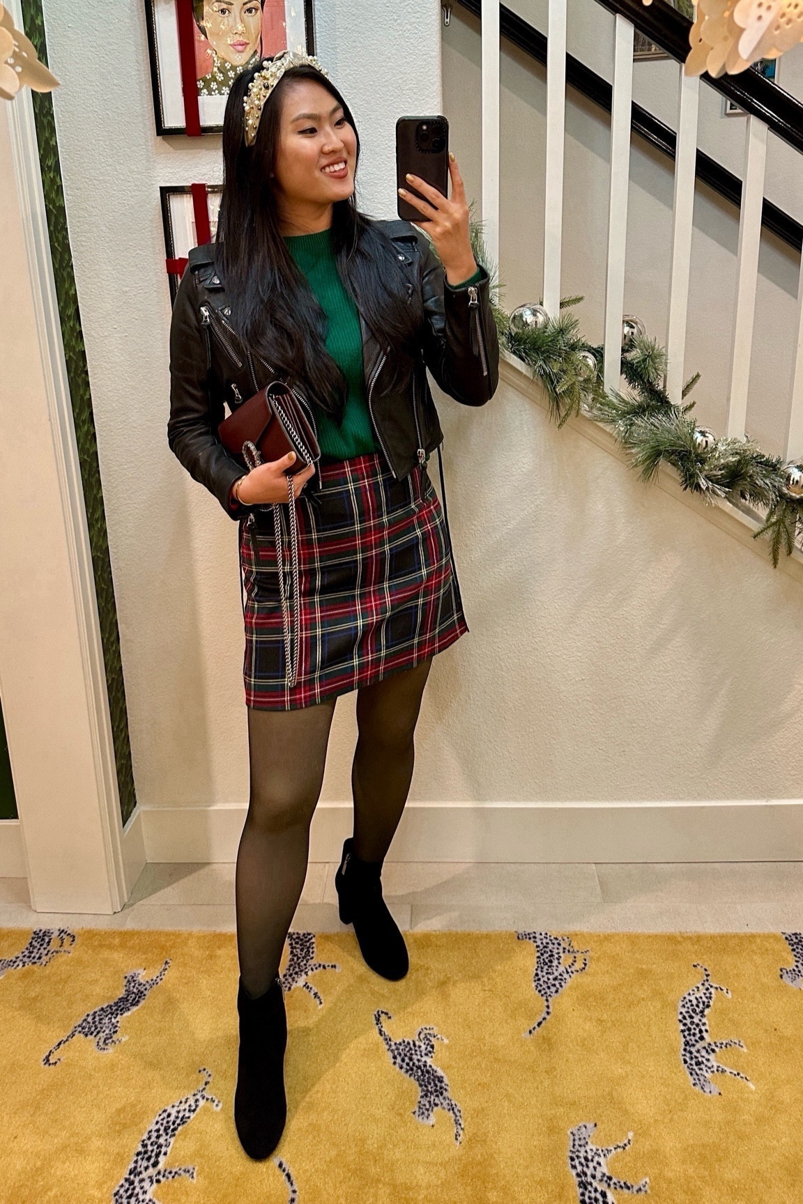 Here’s an outfit for a holiday party, Christmas card photos, or date night in December! Love pairing festive plaids with leather jackets and fun accents like this pearl headband and sparkly clutch! 🎄

Christmas Outfit | Holiday Party | Plaid Skirt | Winter Outfit | Gucci Dionysus | Leather Jacket | Ankle Booties

#LTKSeasonal #LTKHoliday #LTKparties