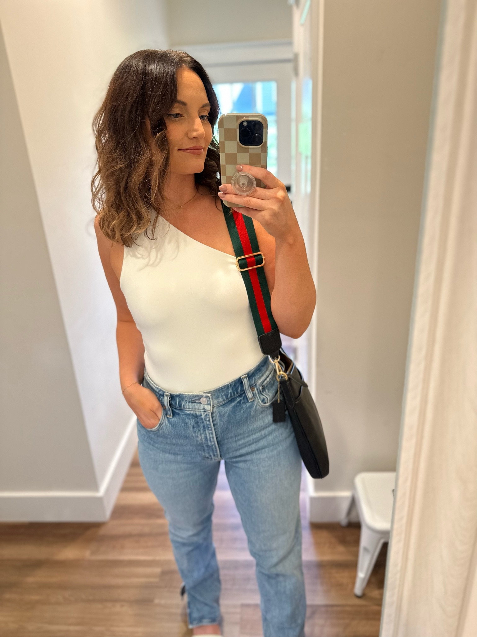 S in bodysuit
6/28 in jeans!
