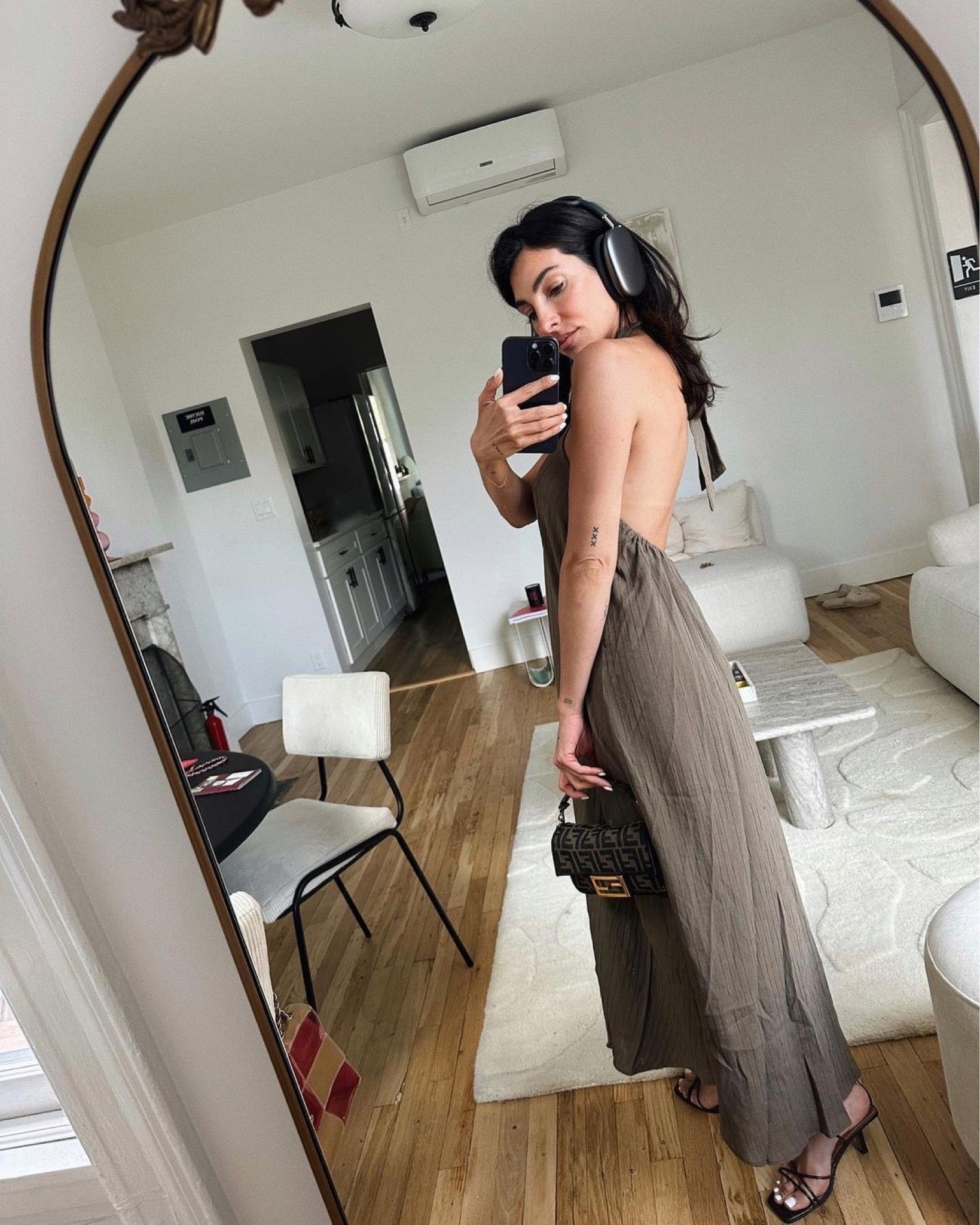 Brown maxi halterneck dress inspo look 🤎

outfit inspiration, summer outfit, summer dress, Apple AirPods Max, Fendi baguette bag, pre owned, luxury bag, 24S, Vestiaire Collective, leather handbag, Farfetch, brown heeled sandals, ASOS, Simmi London, & other stories, Revolve, Mango, backless dress, COS, linen dress, Netherlands. 

#LTKstyletip #LTKSeasonal #LTKeurope